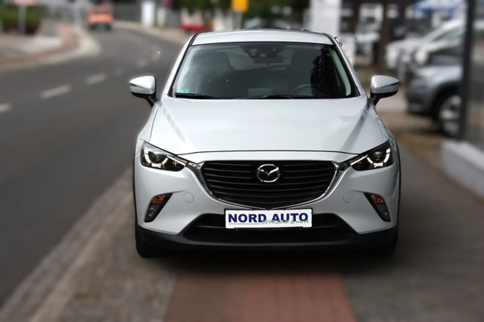 Mazda CX-3 2.0 Autom. Exclusiv-Line Rentner Erstbesitz Weiß - 2