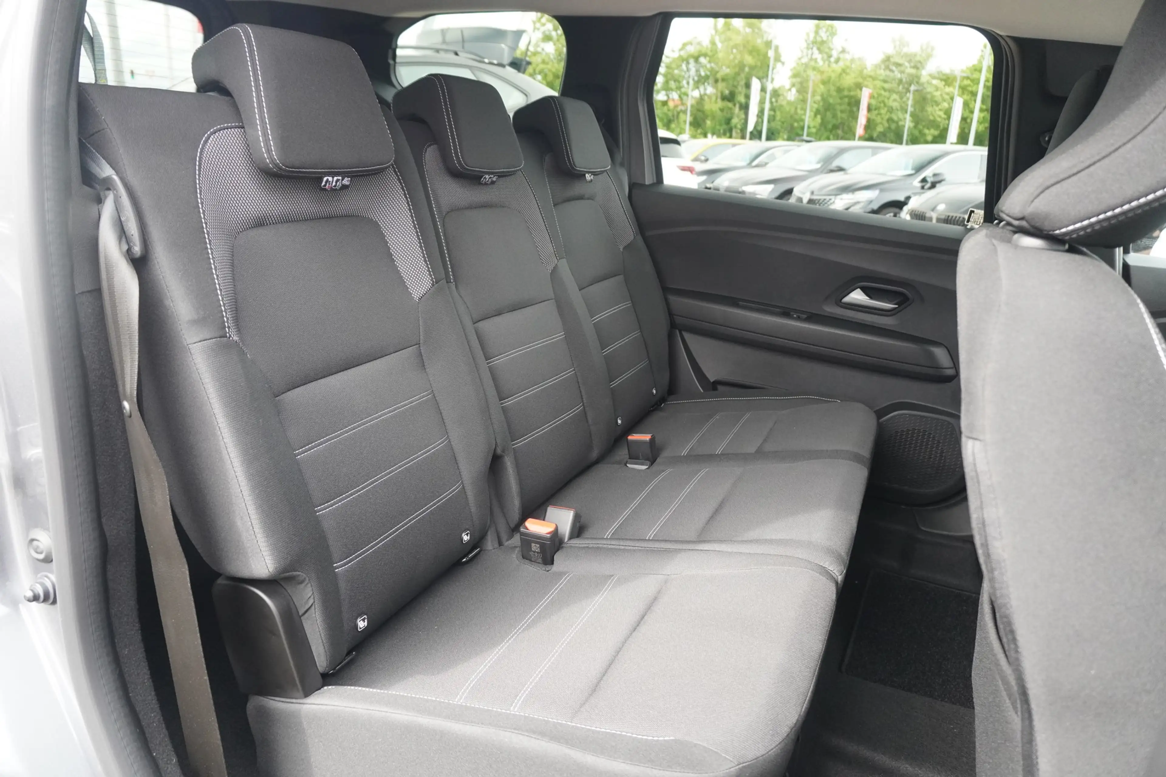 Dacia Jogger 1.0 TCE Eco-G Extreme+ LED Totwinkel Kamera — photo 10