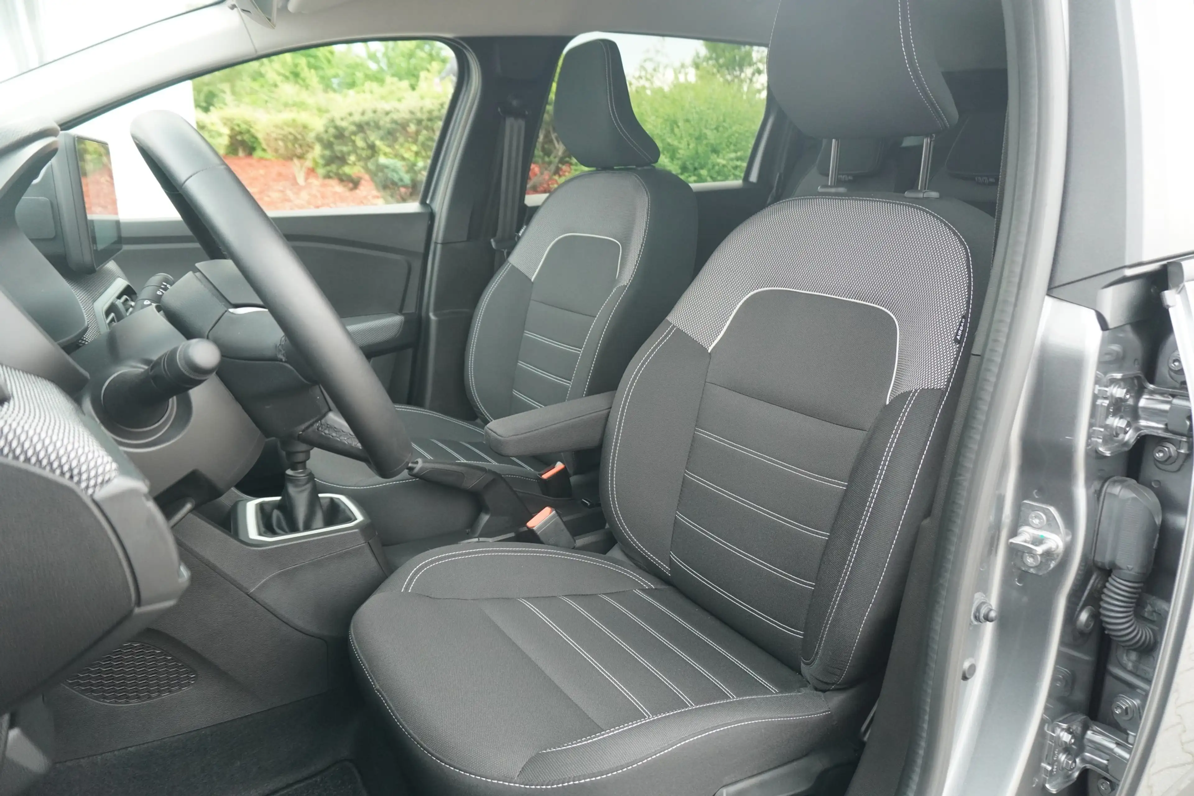 Dacia Jogger 1.0 TCE Eco-G Extreme+ LED Totwinkel Kamera — photo 12