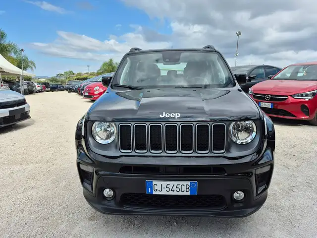 Jeep Renegade view 5