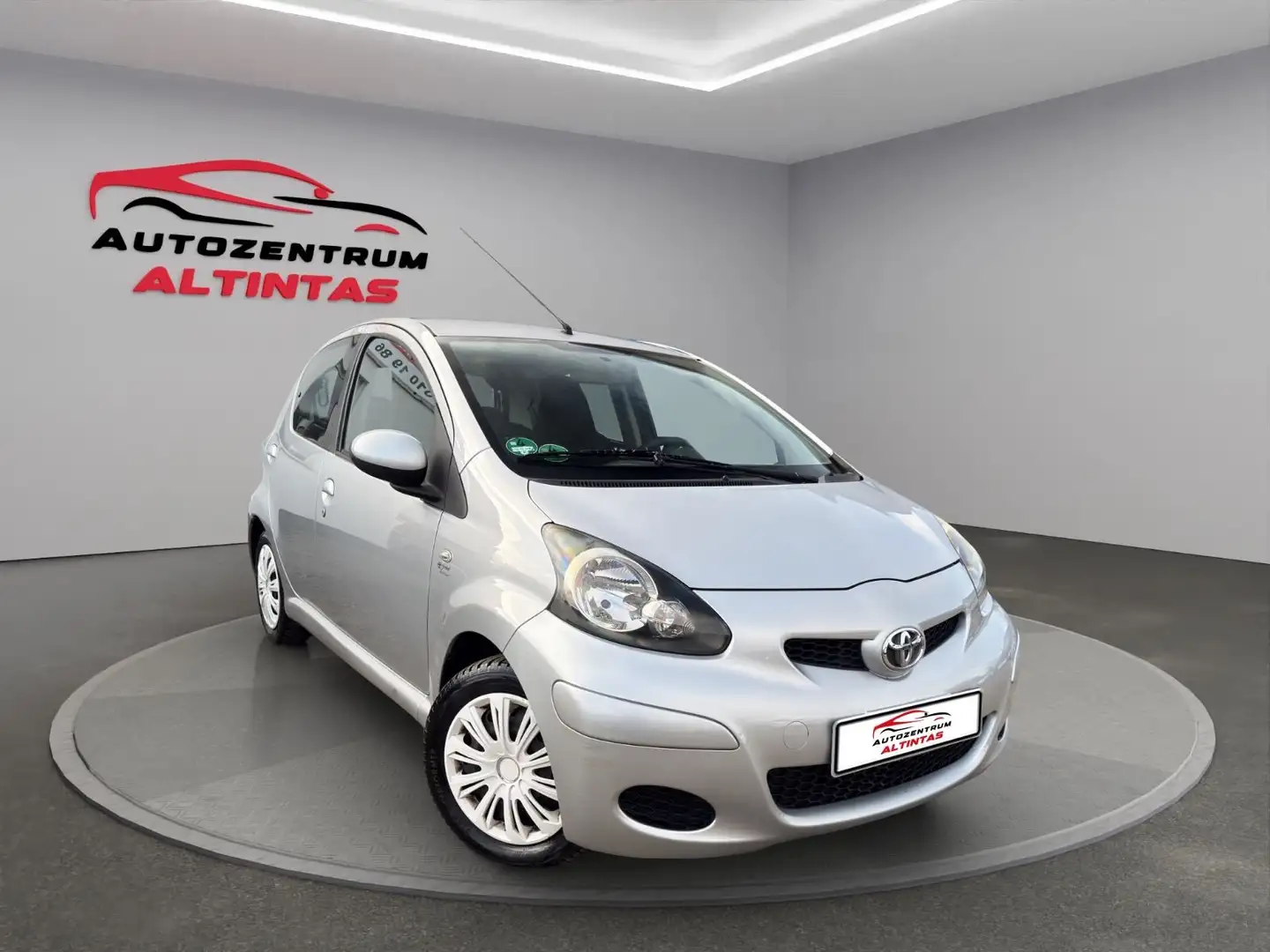 Toyota Sonstige Aygo Cool*KLIMAA*129TKM*ISOFIX*TÜV NEU*5-TÜRIG Silber - 2