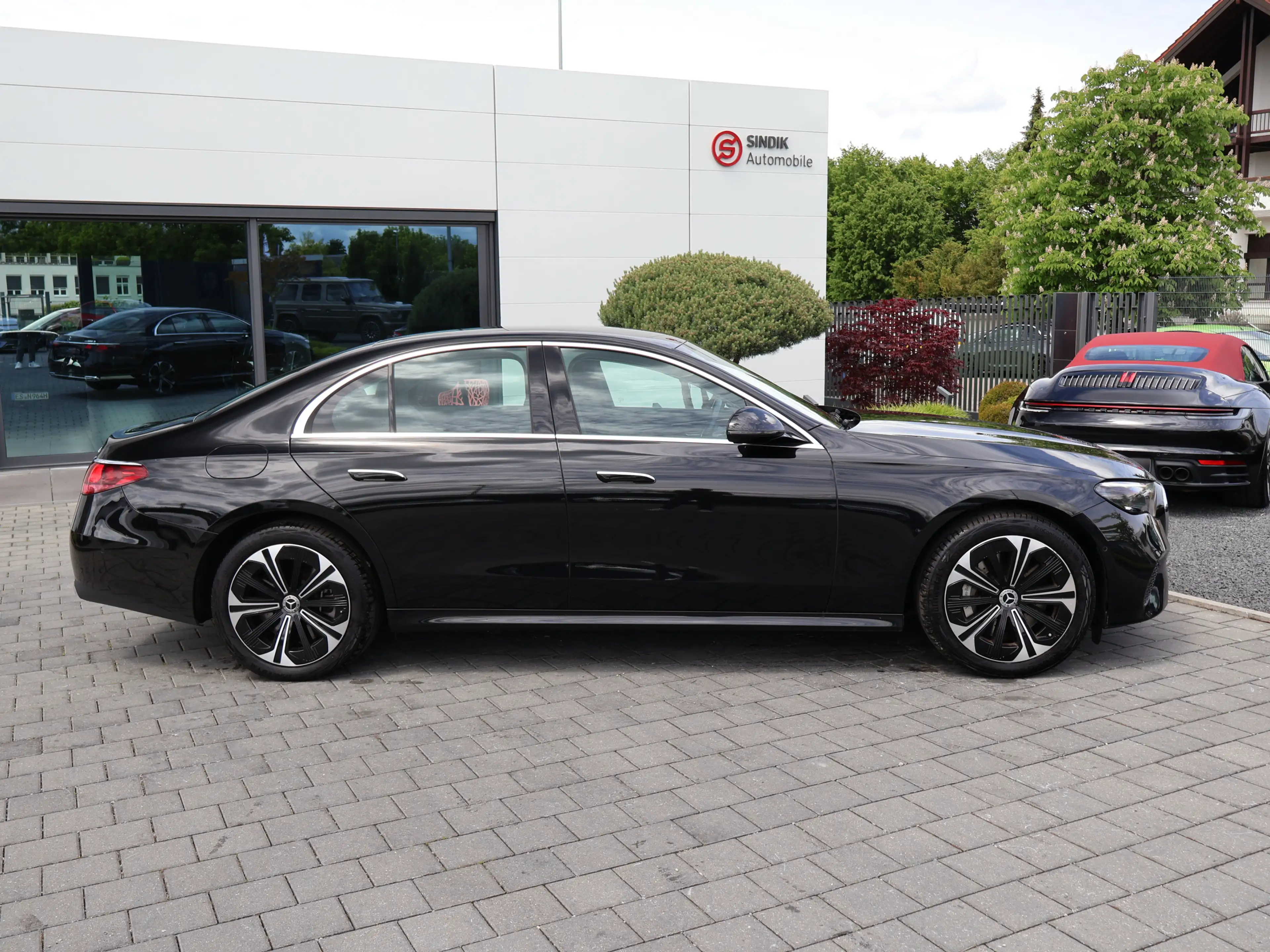 Mercedes-Benz E 300 de 4Matic Avantgarde Adv. KeyGo-Kamera-LED — photo 10