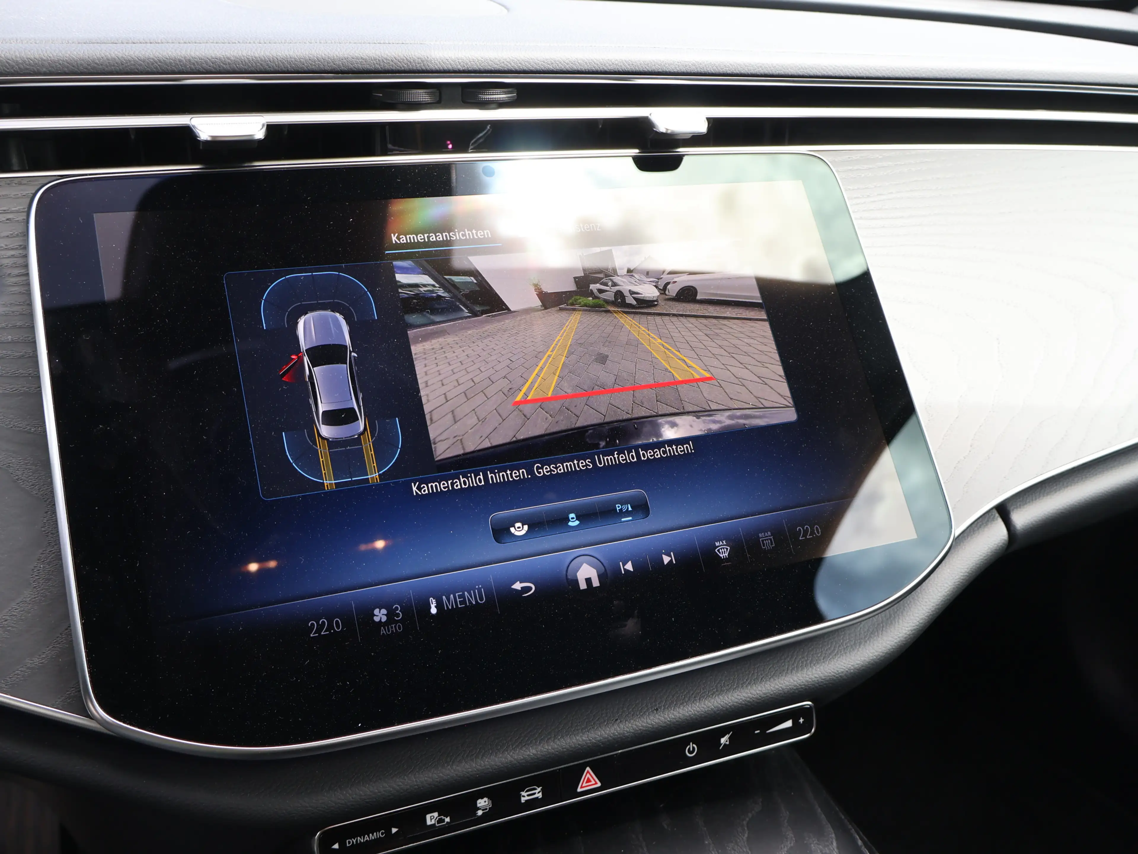 Mercedes-Benz E 300 de 4Matic Avantgarde Adv. KeyGo-Kamera-LED — photo 14