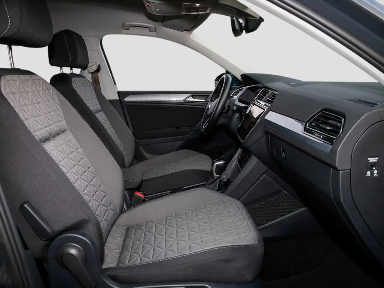 Volkswagen Tiguan 1,4 electric/TSI eHybrid DSG Life,LED,ACC,Navi ... 7