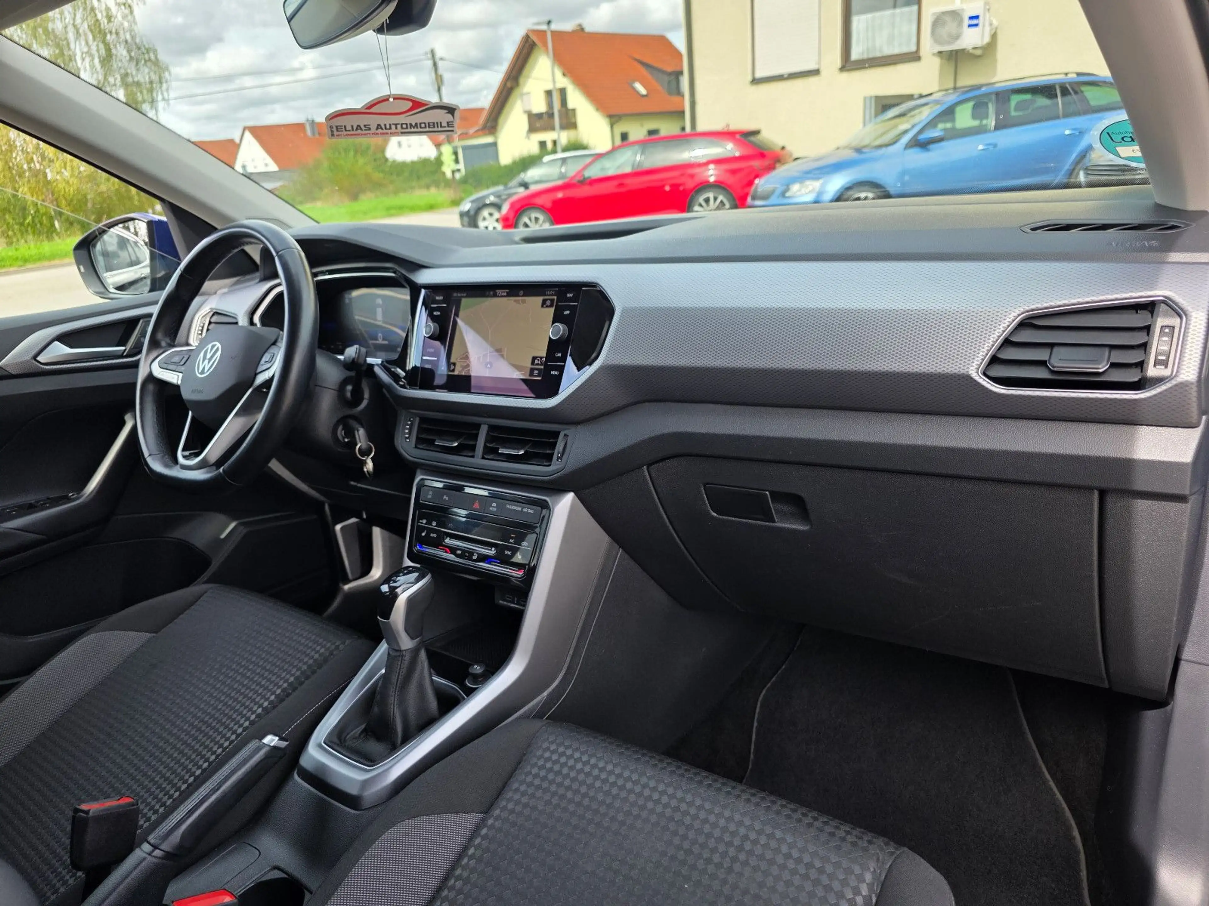 Volkswagen T-Cross Active — photo 11