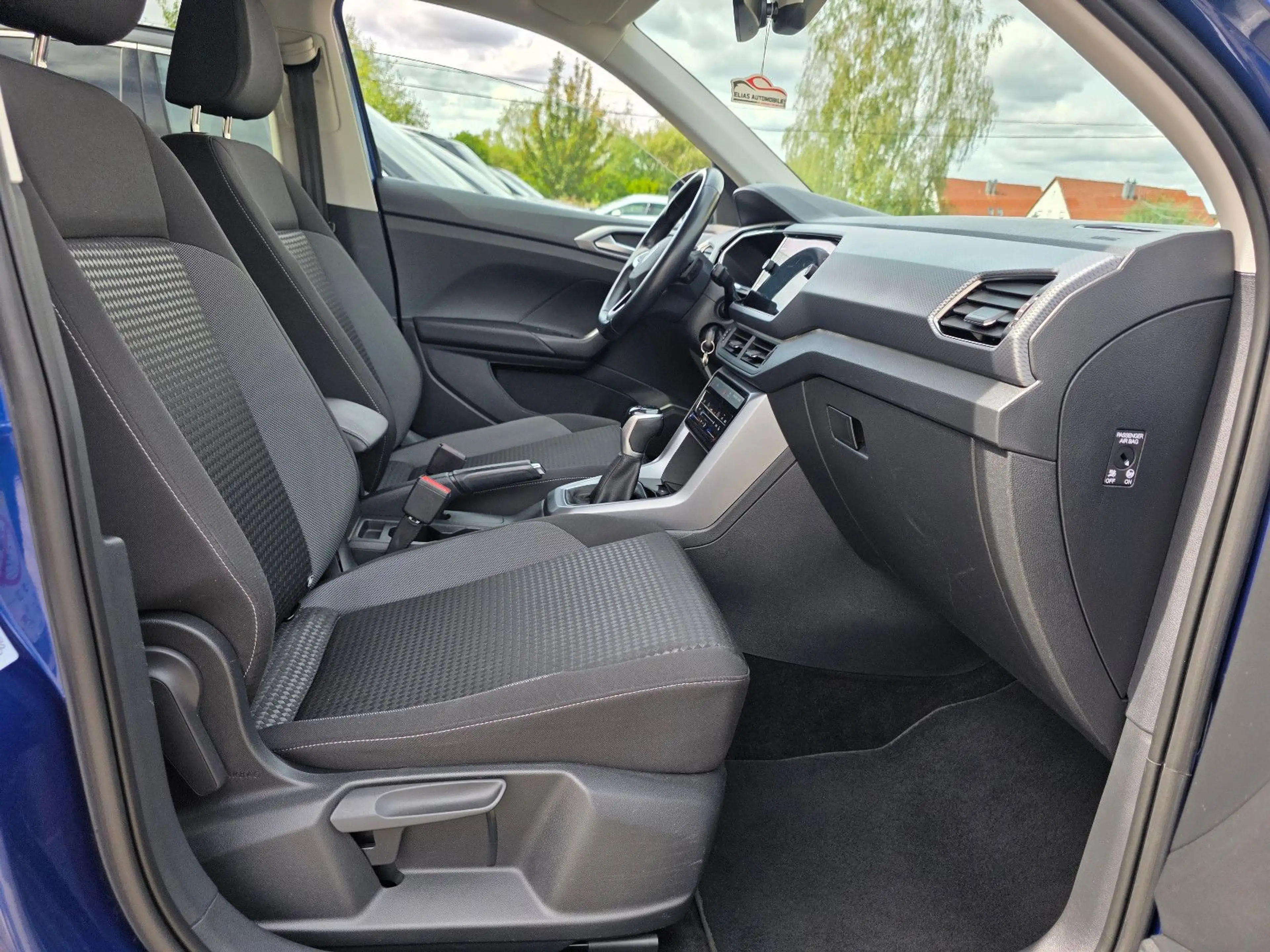 Volkswagen T-Cross Active — photo 10
