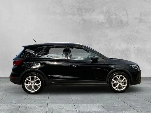 Seat Arona view 6