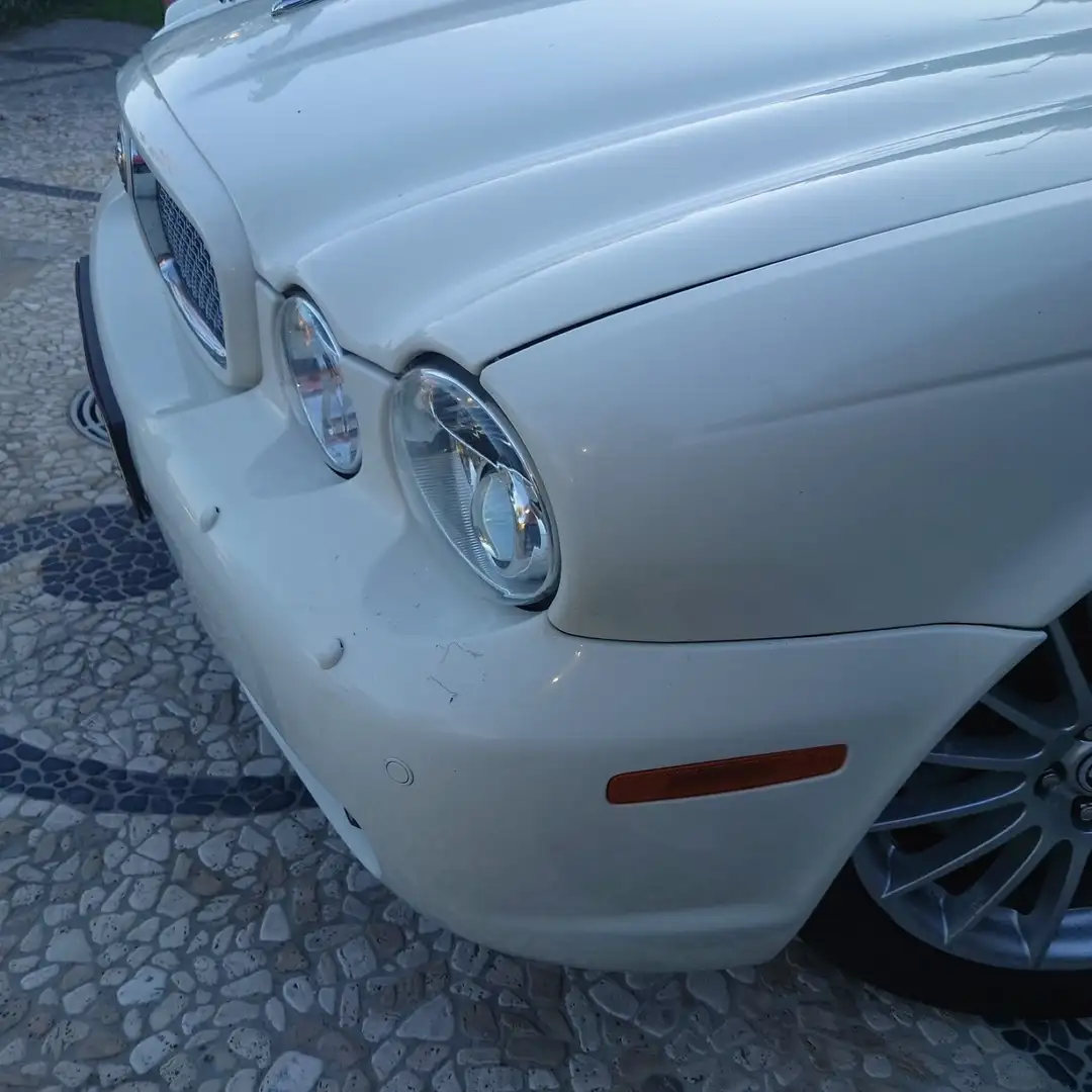 Jaguar XJ XJ 4.2 V8 s/c Super lwb Blanco - 1
