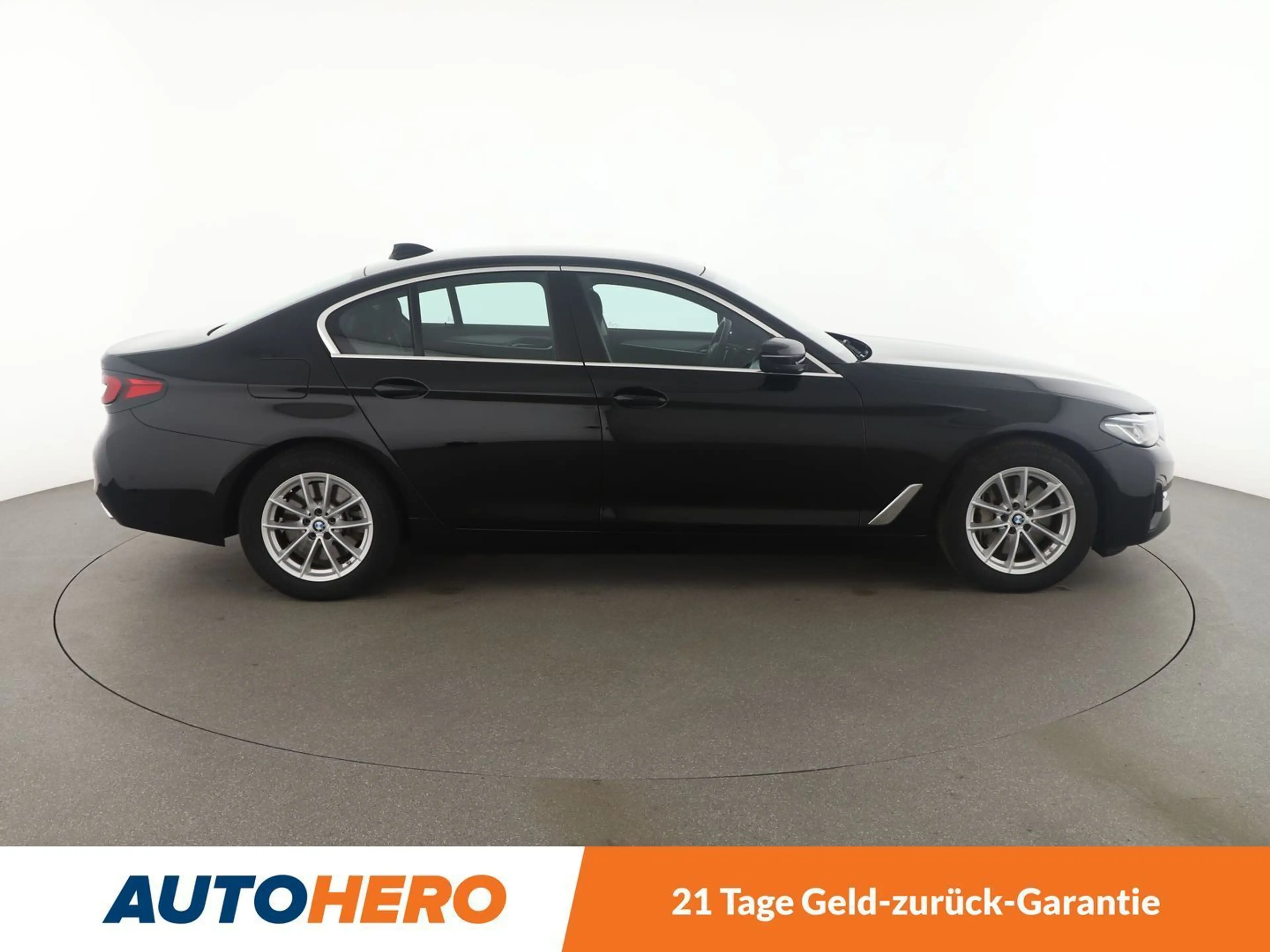 BMW 545 545e xDrive Aut.*NAVI*LED*360CAM*HUD*SHZ*ACC* — photo 7