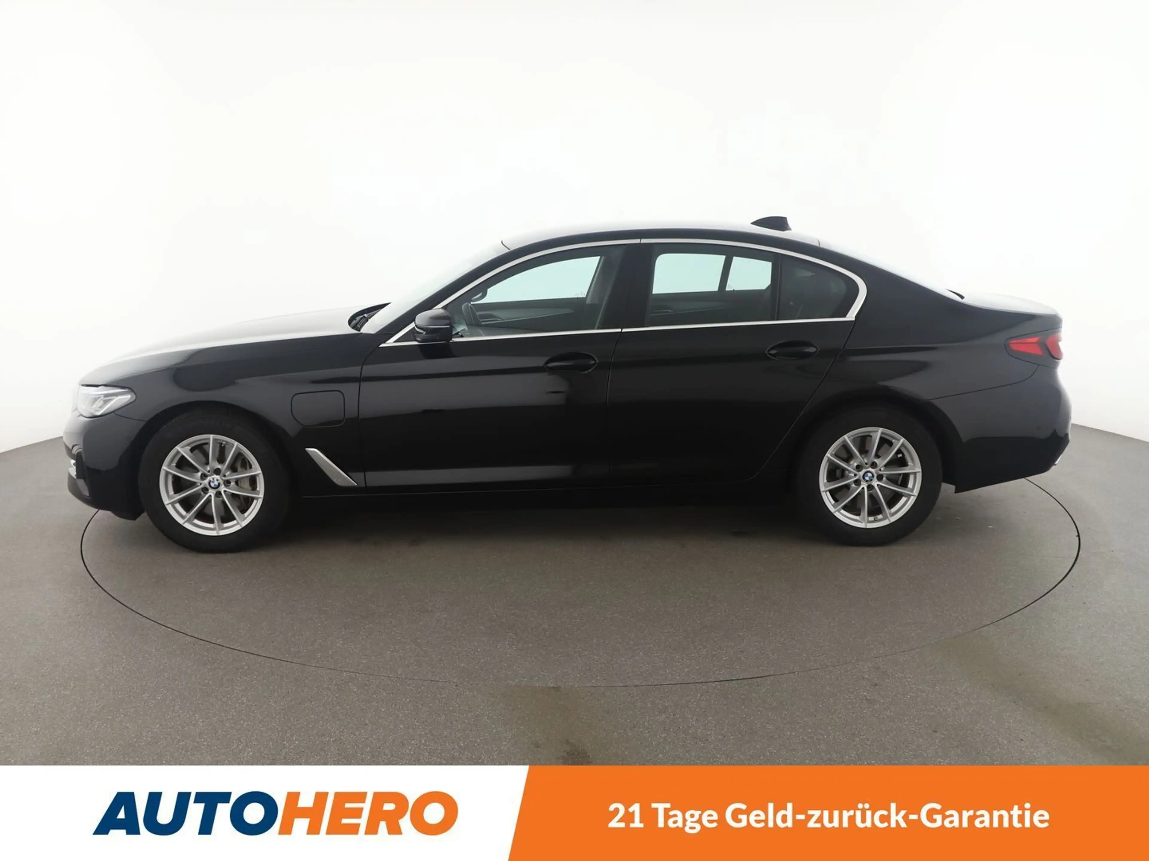 BMW 545 545e xDrive Aut.*NAVI*LED*360CAM*HUD*SHZ*ACC* — photo 3