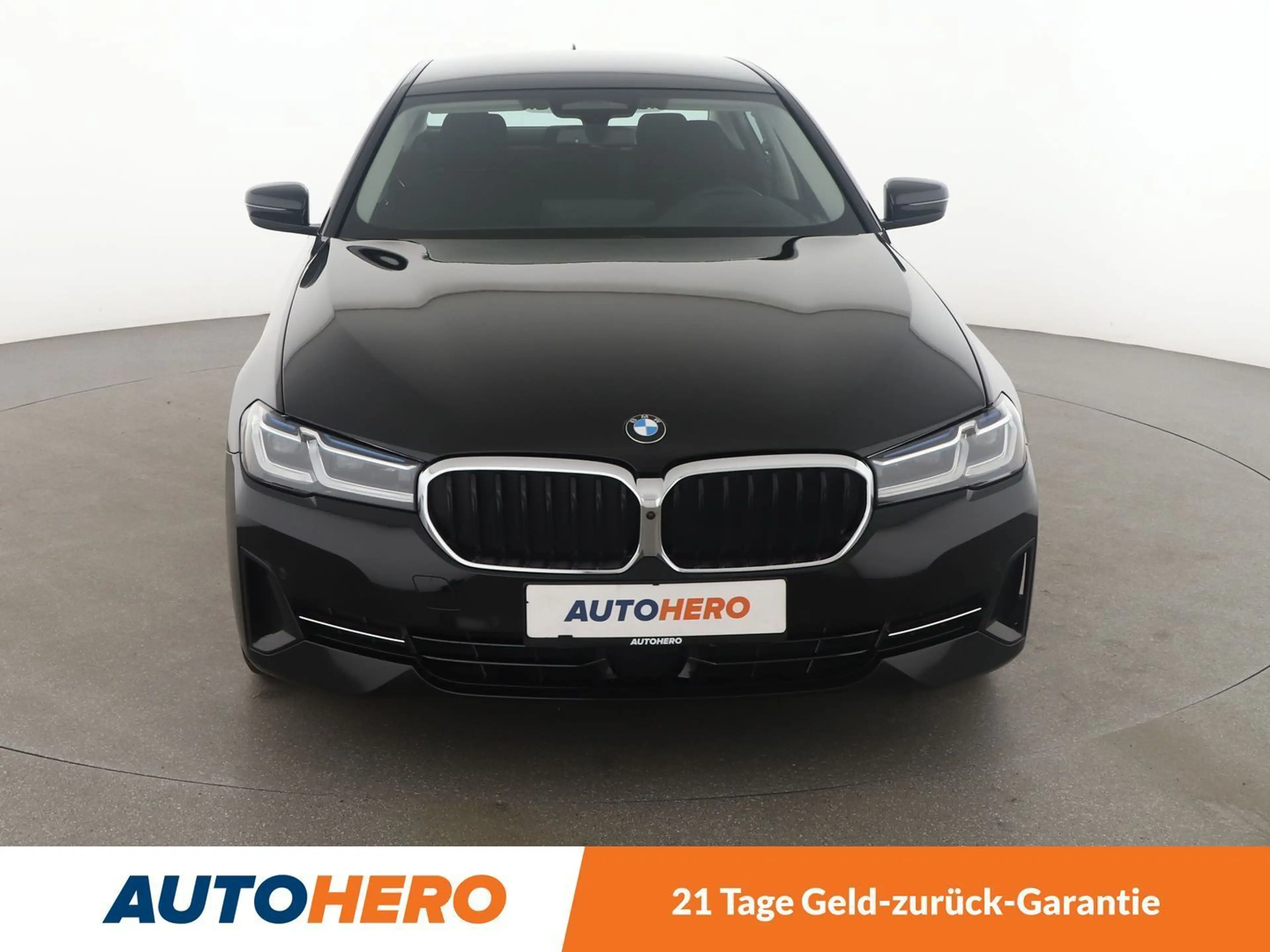 BMW 545 545e xDrive Aut.*NAVI*LED*360CAM*HUD*SHZ*ACC* — photo 9