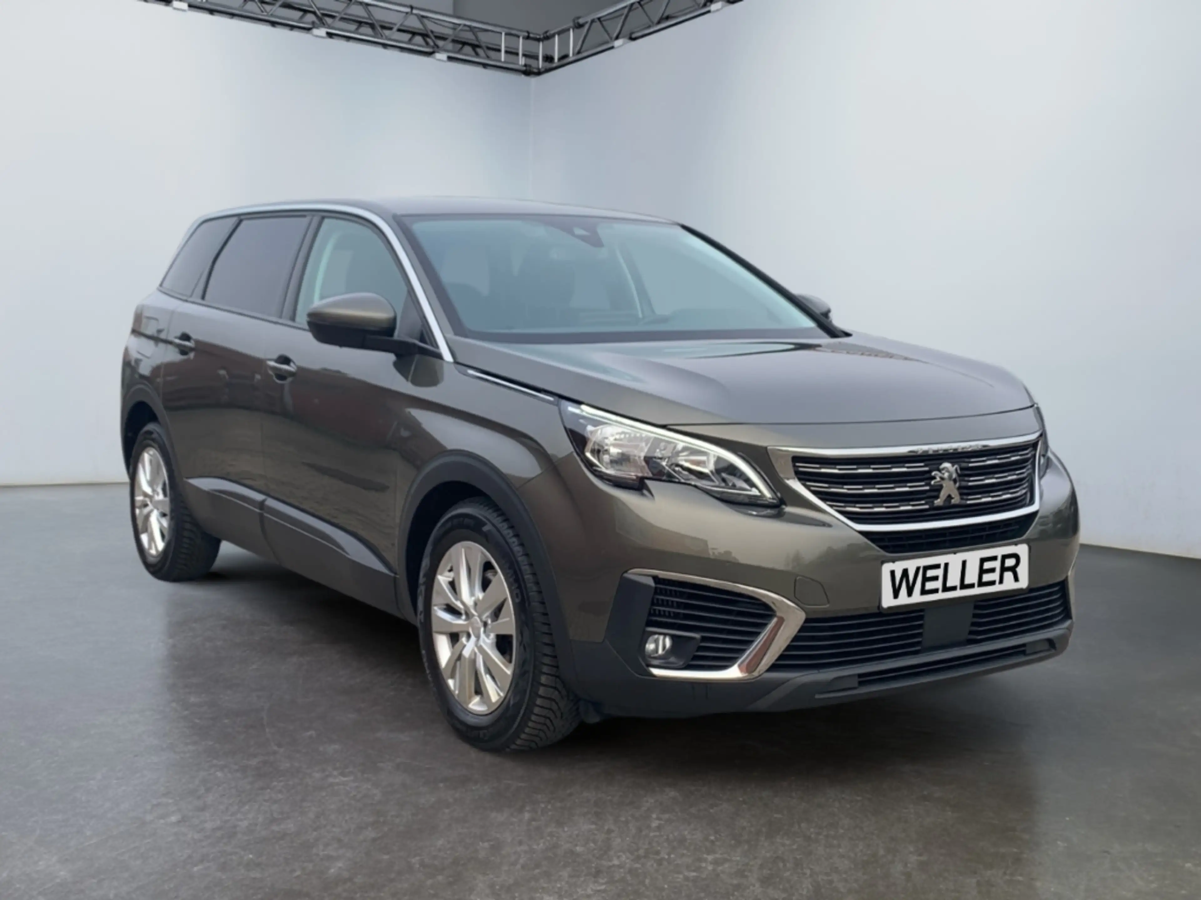 Peugeot 5008 Active *PDC*Tempomat*Klima*Sitzh.*CarPlay* — photo 3