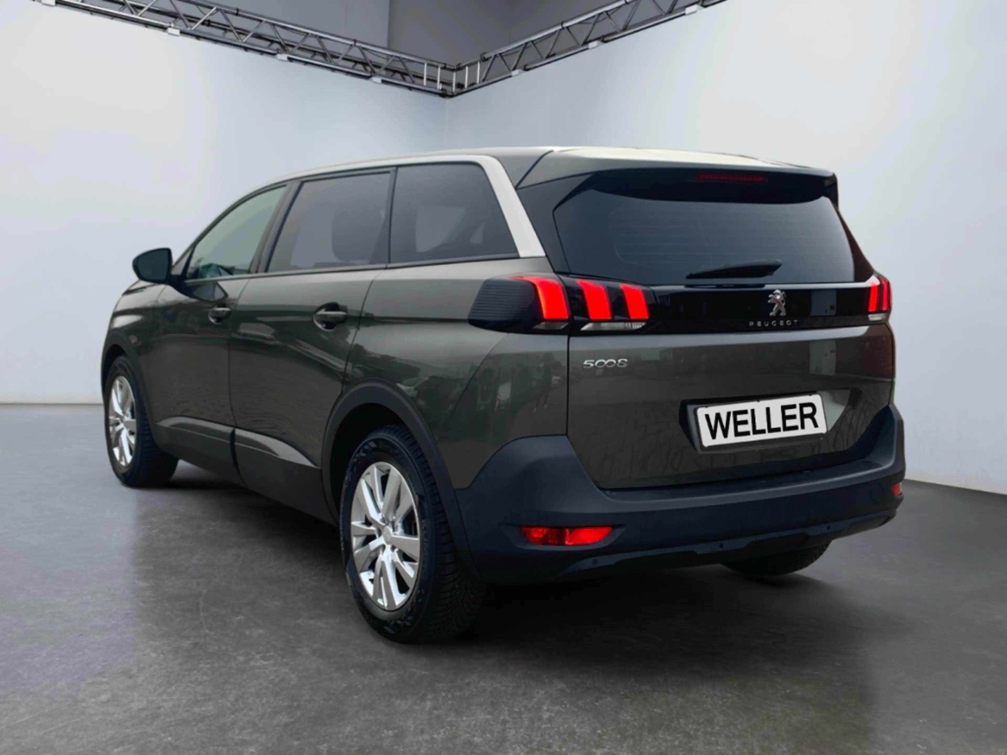 Peugeot 5008 Active *PDC*Tempomat*Klima*Sitzh.*CarPlay* — photo 7