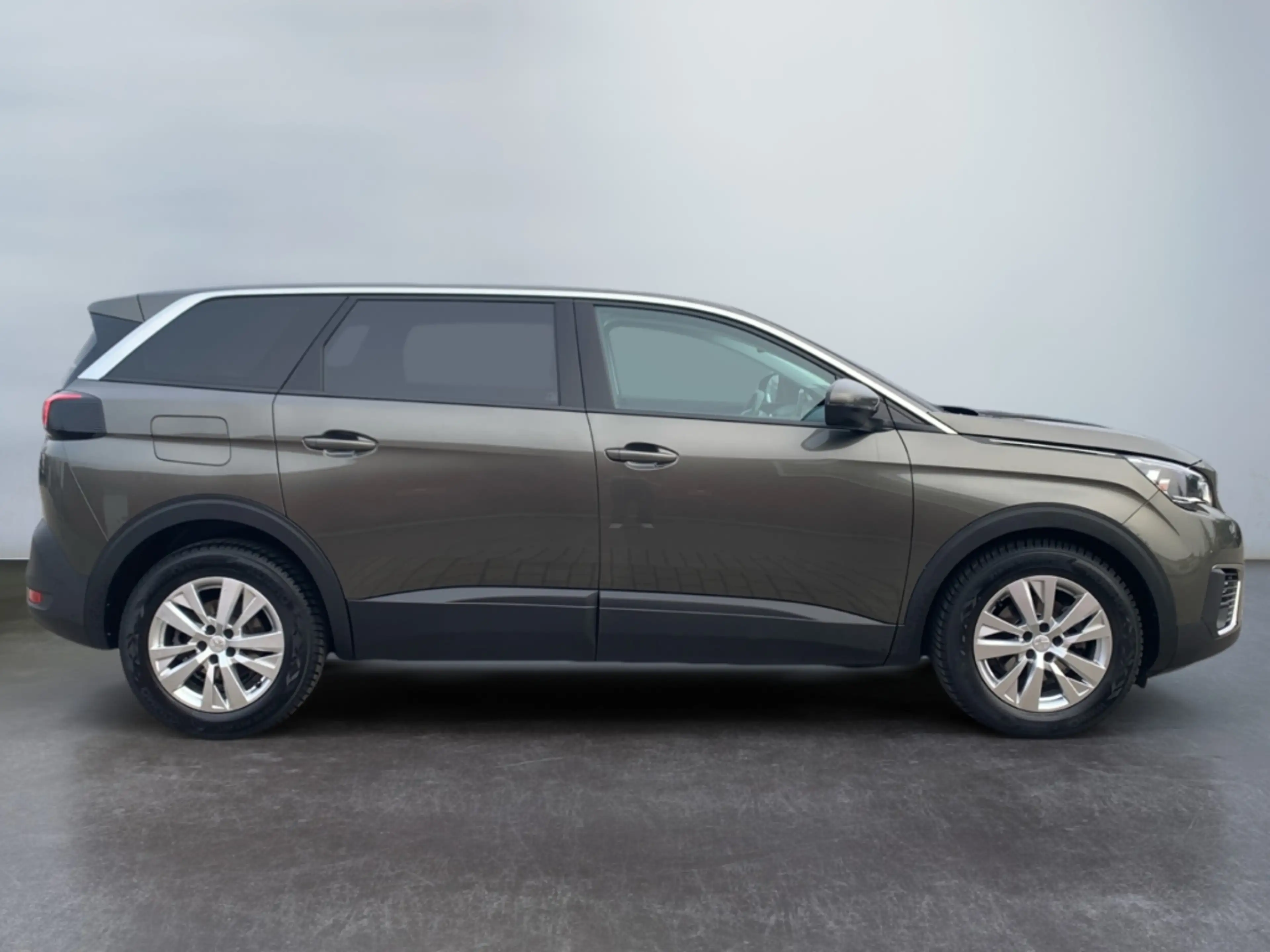 Peugeot 5008 Active *PDC*Tempomat*Klima*Sitzh.*CarPlay* — photo 10