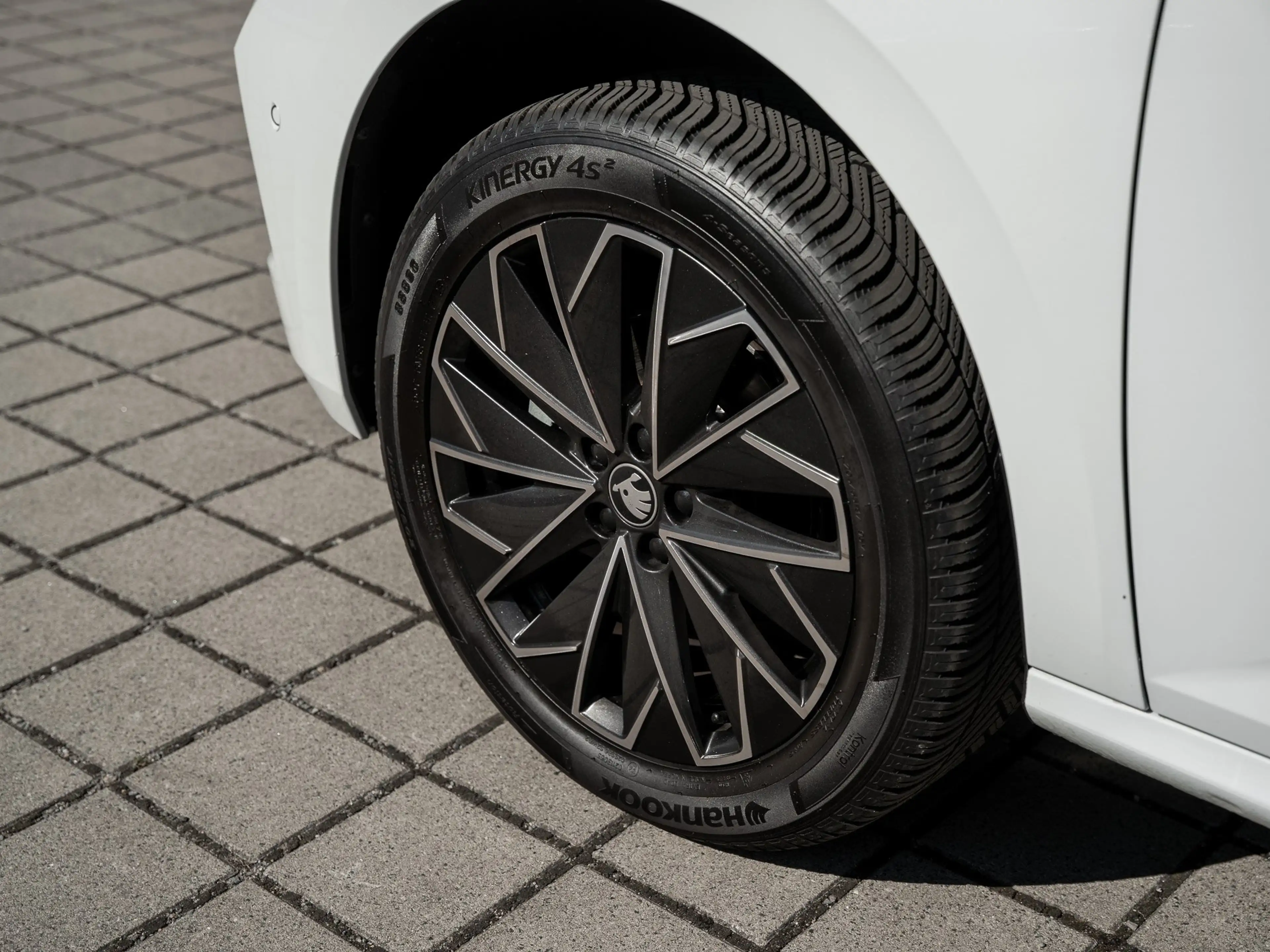 Skoda Kamiq BALANCE 1.5 TSI DSG AHK Navi ACC LED — photo 6