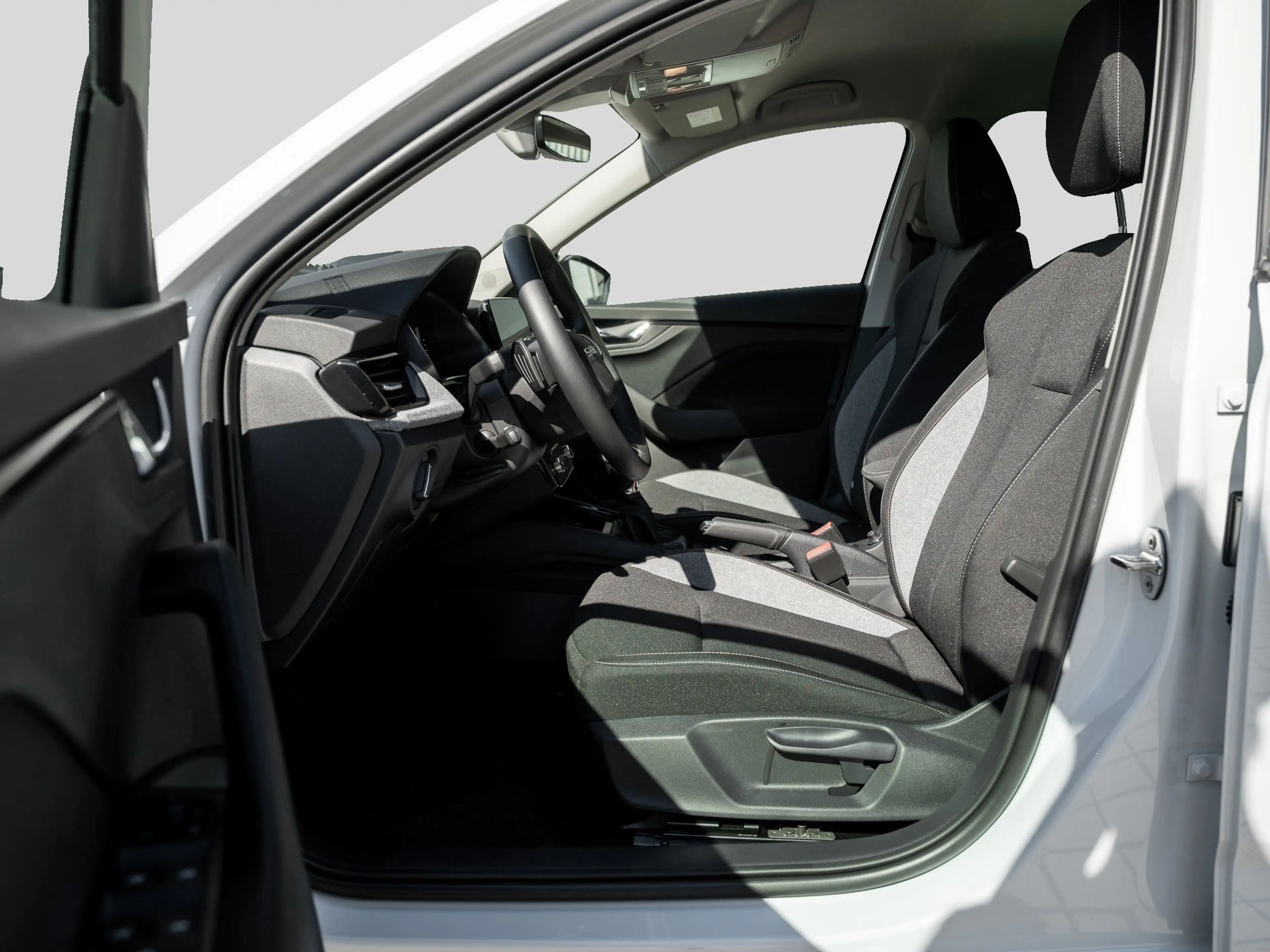Skoda Kamiq BALANCE 1.5 TSI DSG AHK Navi ACC LED — photo 7