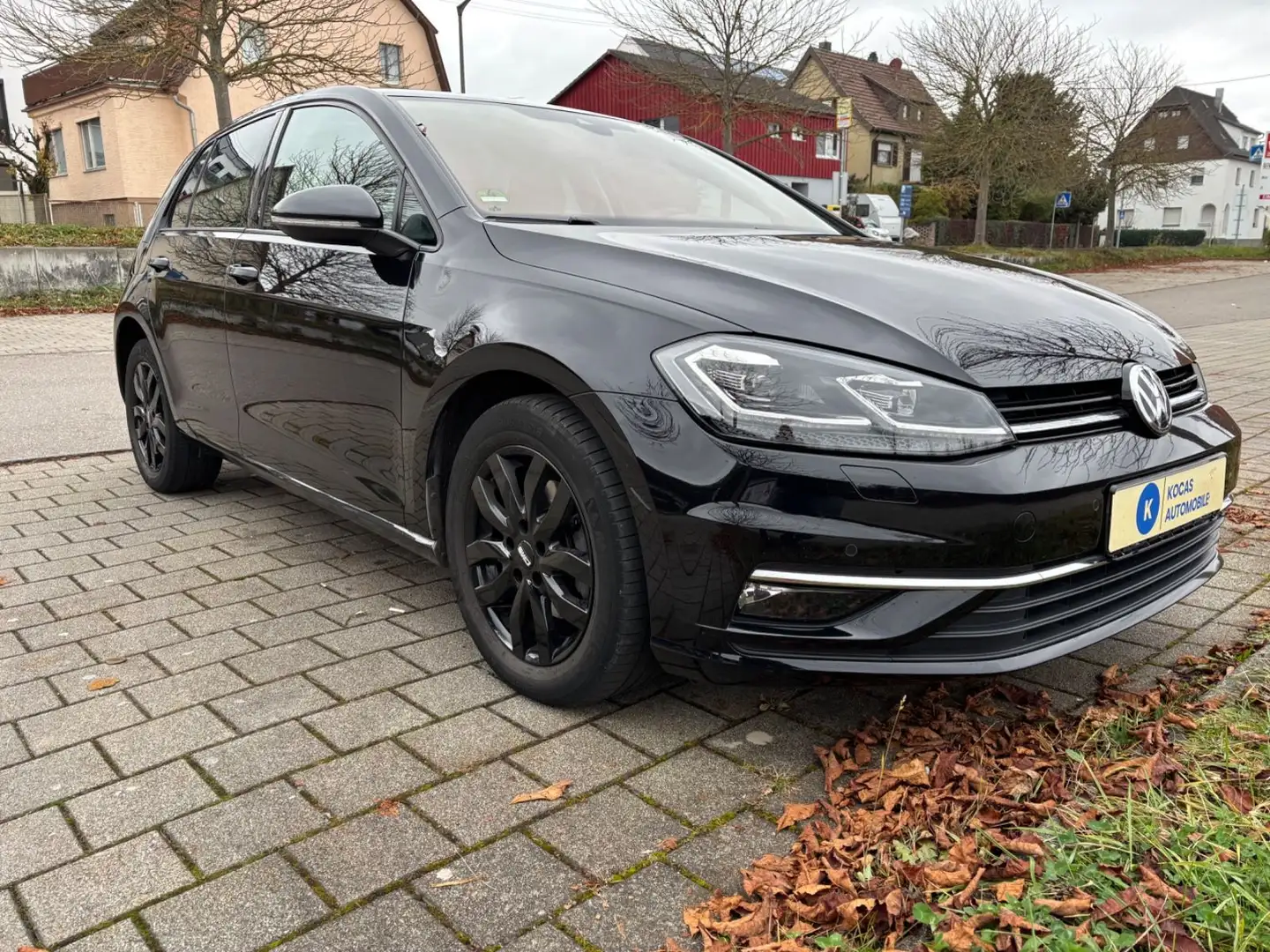Volkswagen Golf VII Lim*DigitalTaho*LED*ACC*Massage*SH*Temp Noir - 1