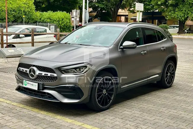 Mercedes-Benz GLA 250 GLA 250 e hybrid EQ Premium