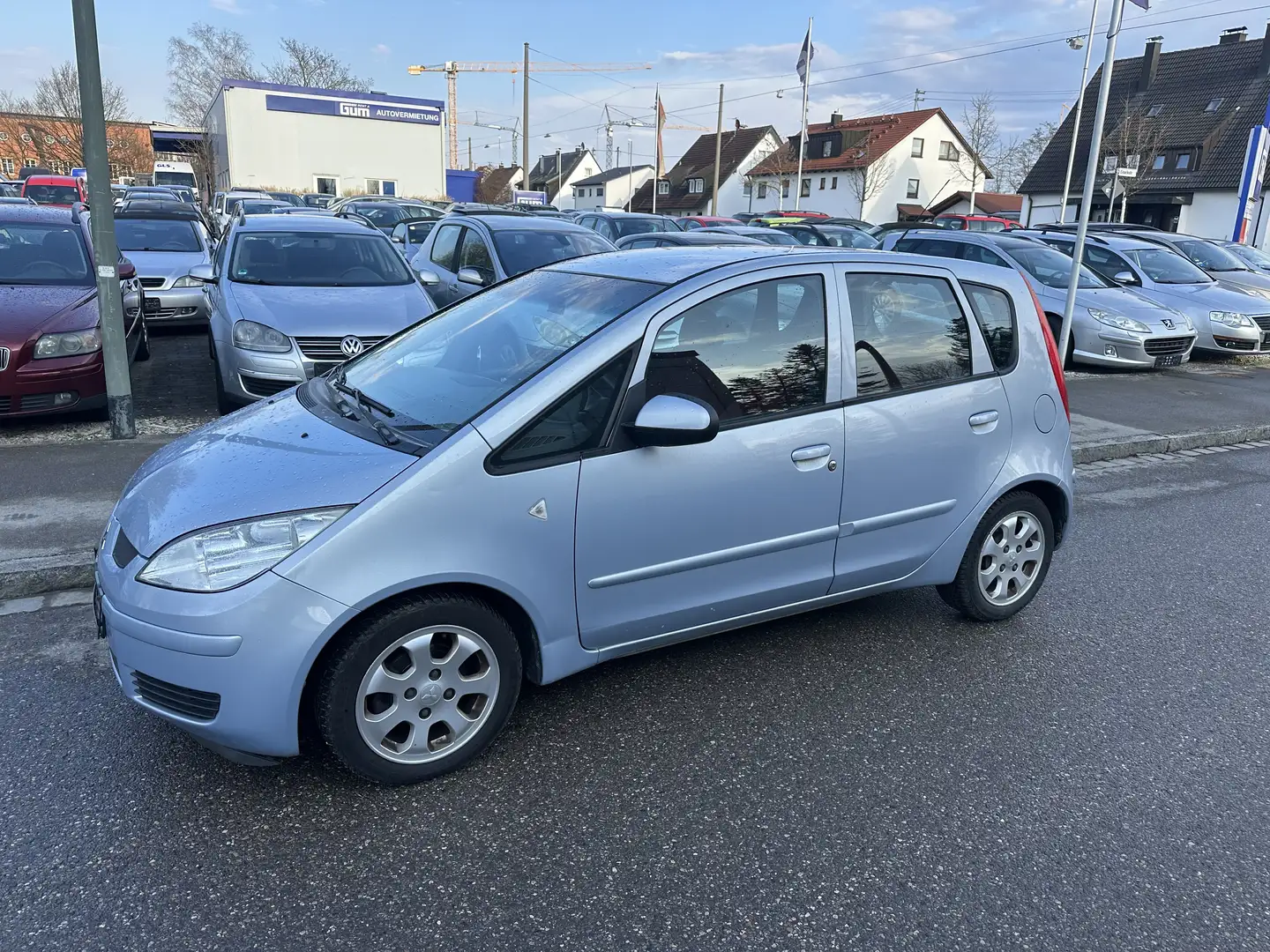 Mitsubishi Colt 1.3 Invite Grau - 1