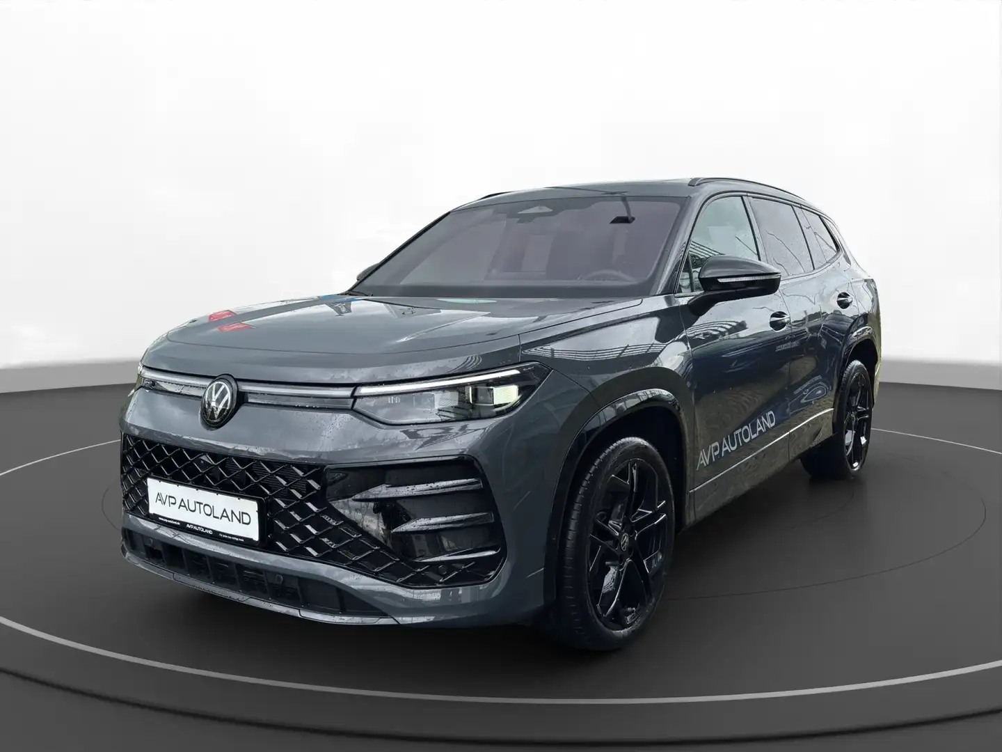 Volkswagen Tayron 2.0 TDI DSG 4MOTION R-Line BLACK STYLE Grijs - 2