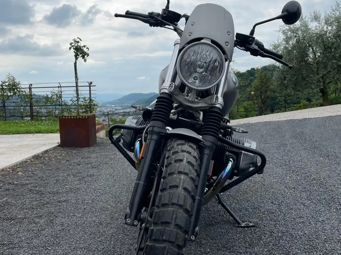 BMW R nineT scrambler Silber - 2