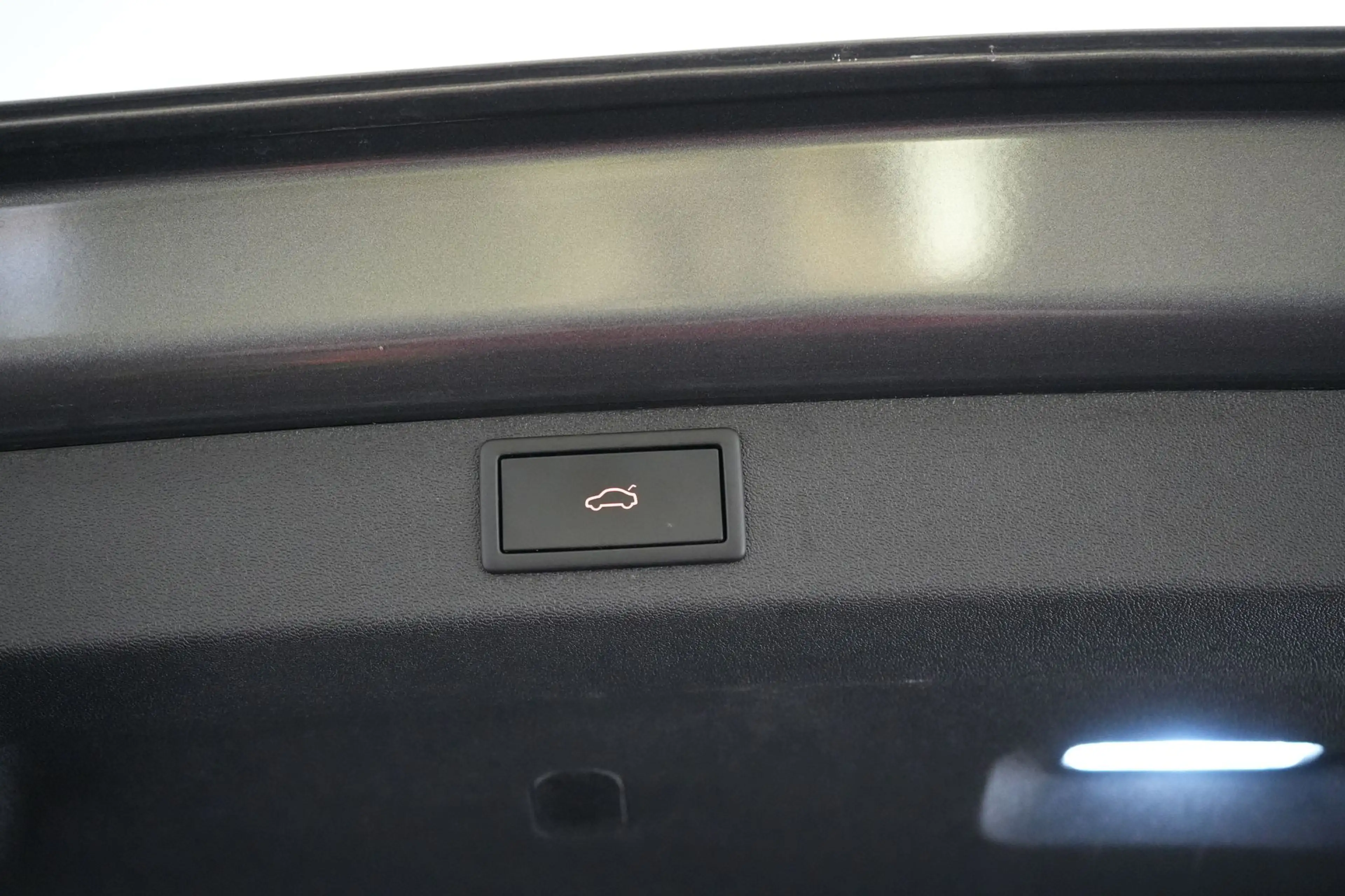 Skoda Enyaq IV 60 LEDER/STOF LED GPS PDC CAM Keyless Heat-Pump — photo 22