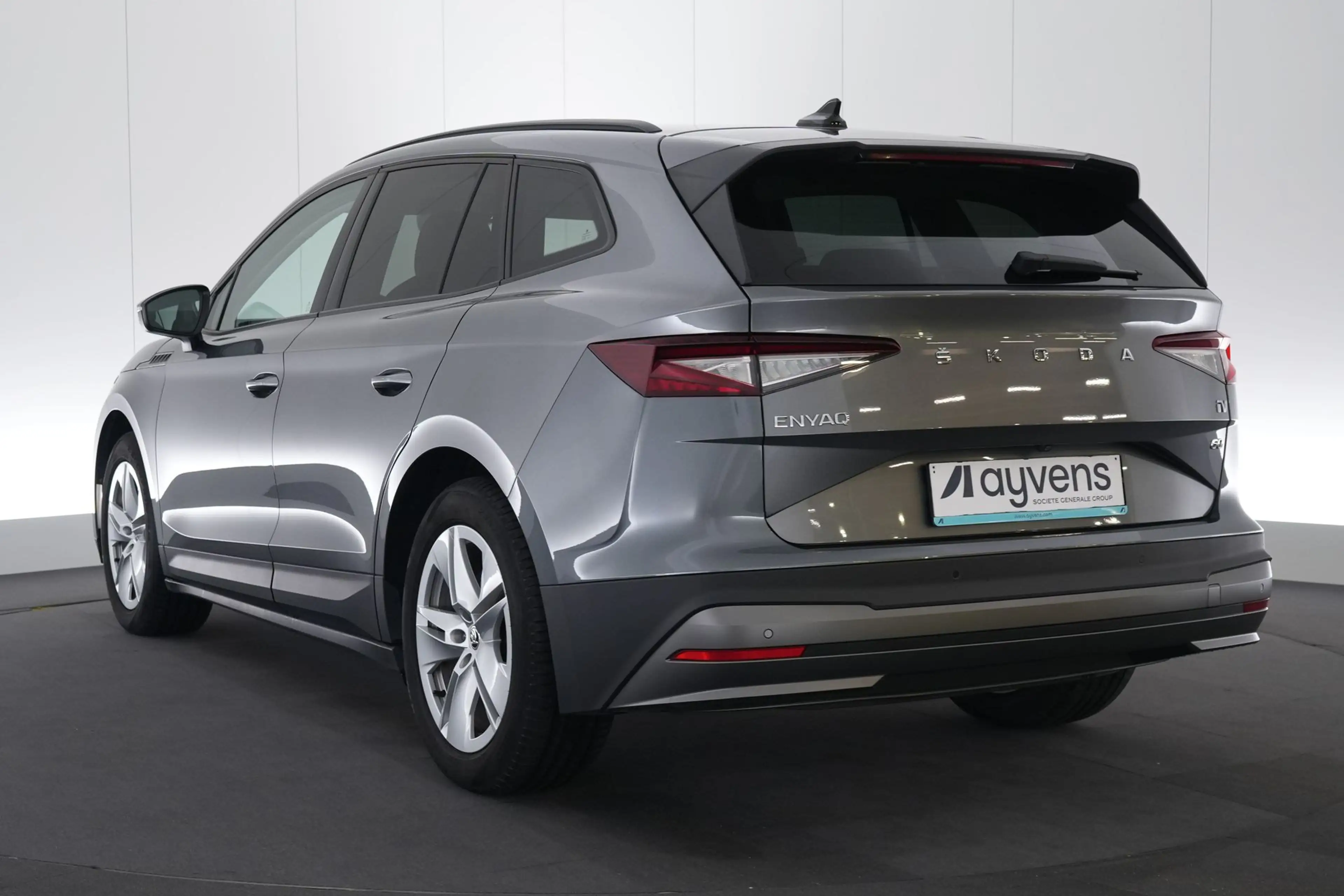 Skoda Enyaq IV 60 LEDER/STOF LED GPS PDC CAM Keyless Heat-Pump — photo 9