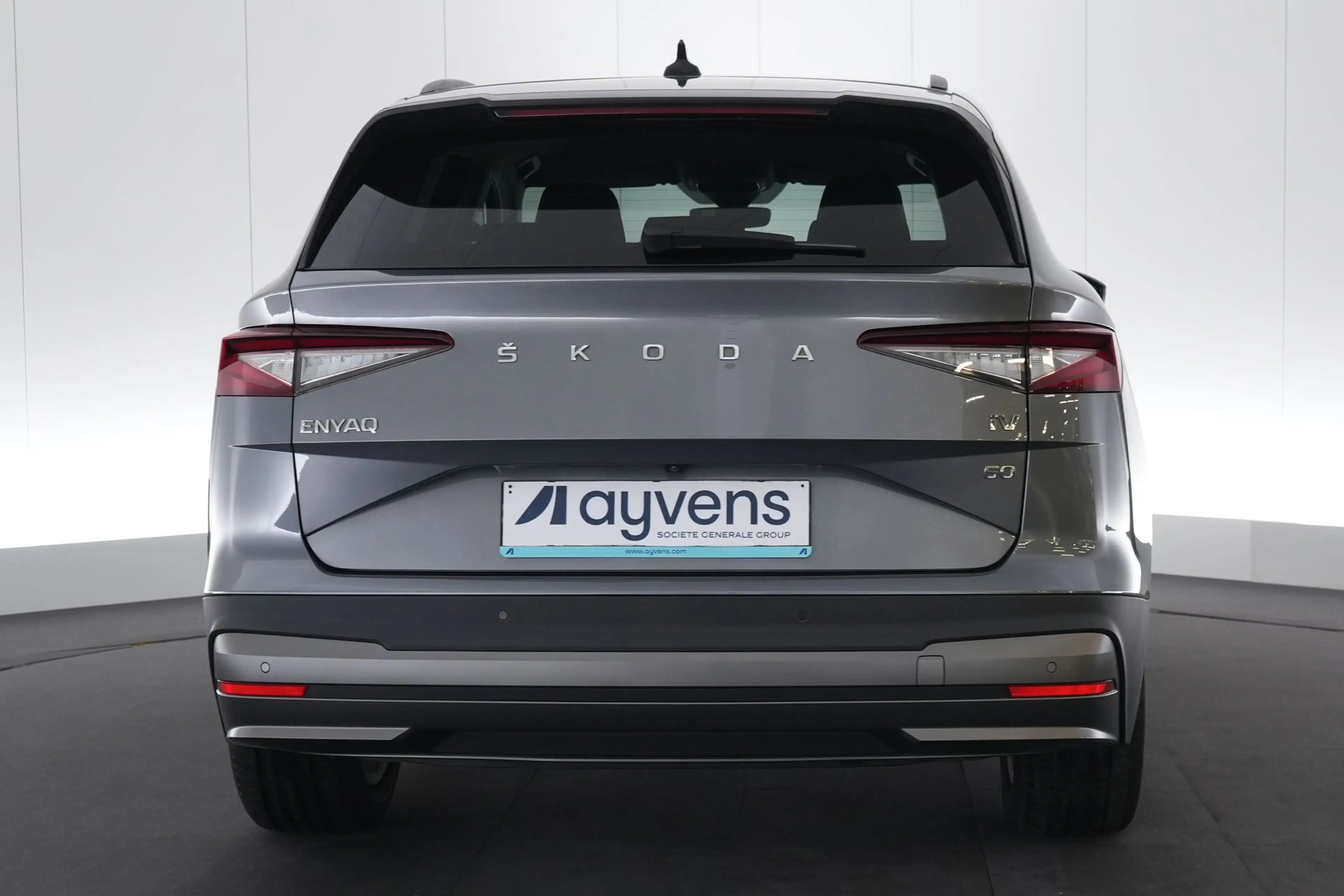 Skoda Enyaq IV 60 LEDER/STOF LED GPS PDC CAM Keyless Heat-Pump — photo 8