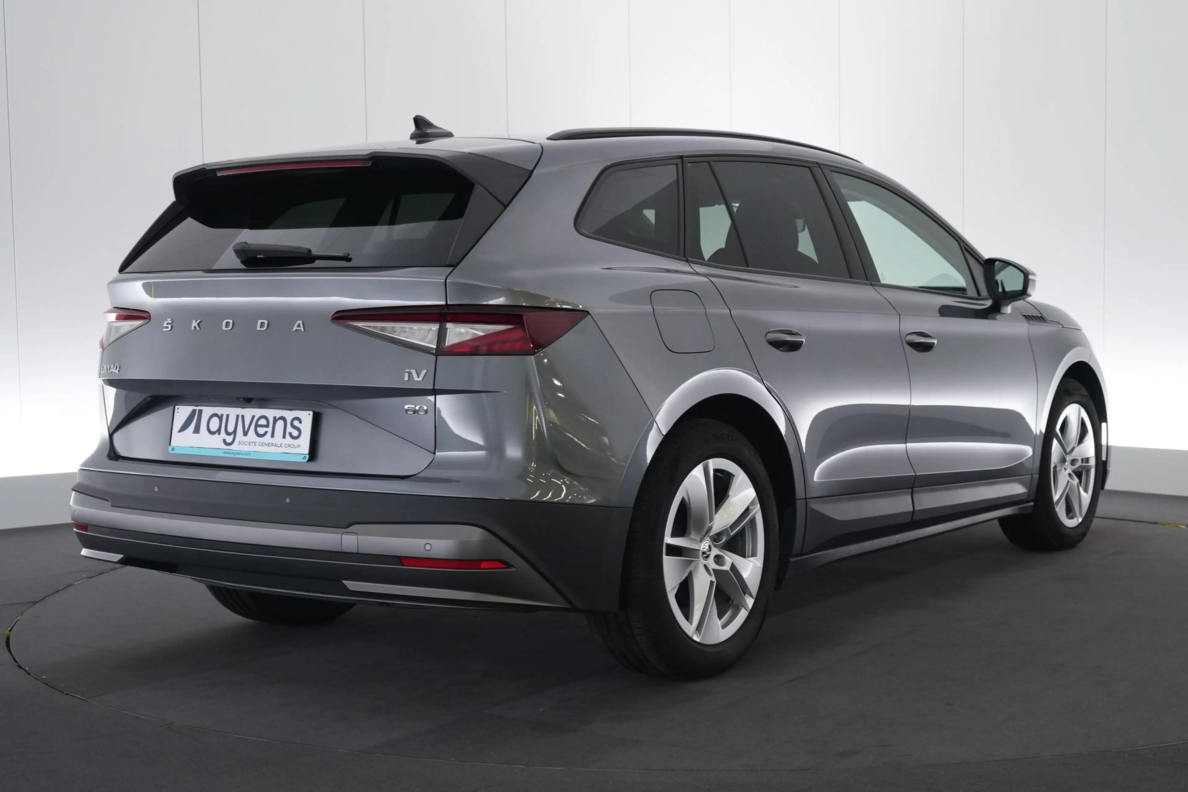 Skoda Enyaq IV 60 LEDER/STOF LED GPS PDC CAM Keyless Heat-Pump — photo 7