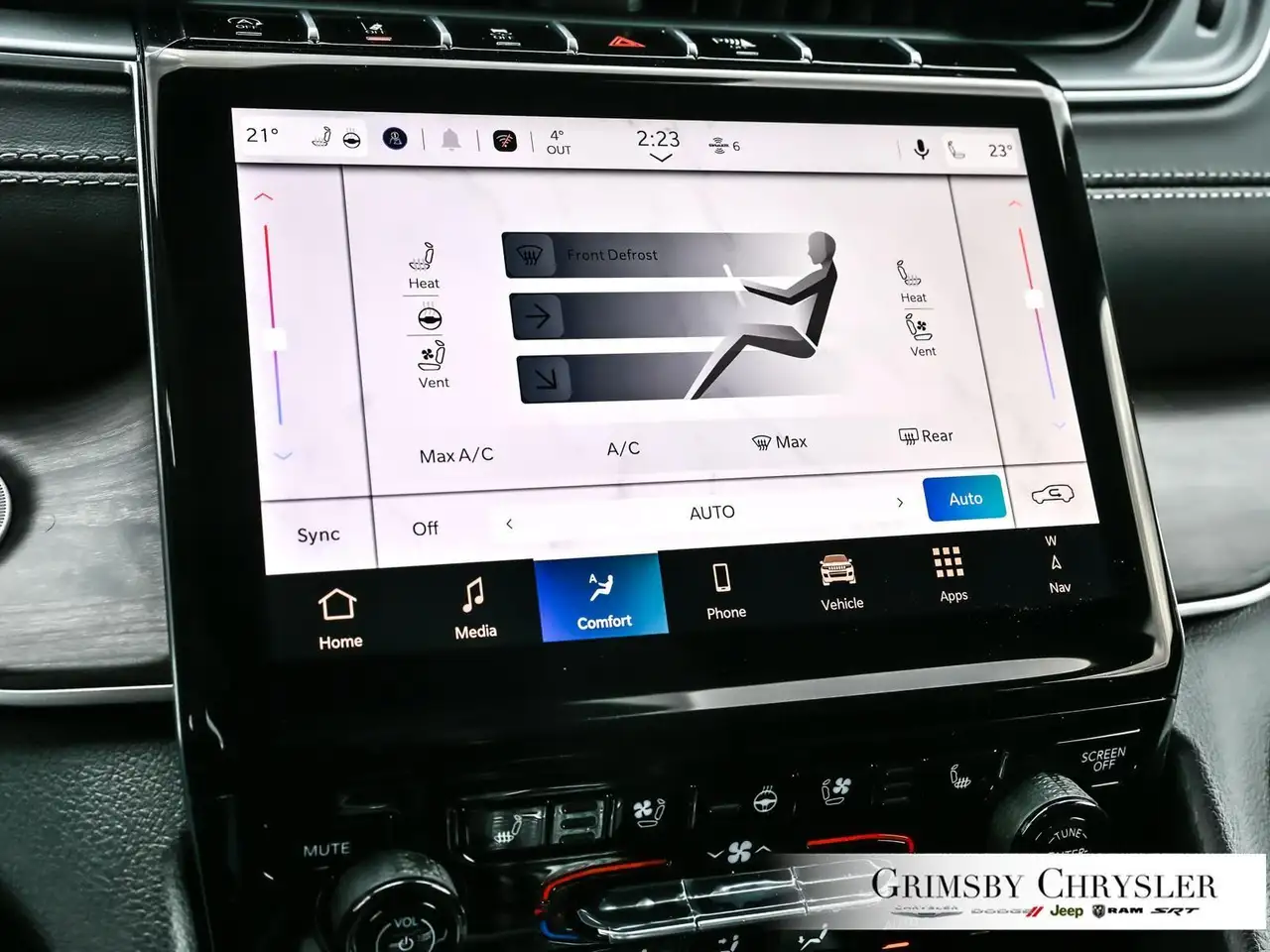 Jeep Grand Cherokee снимка Jeep Grand Cherokee