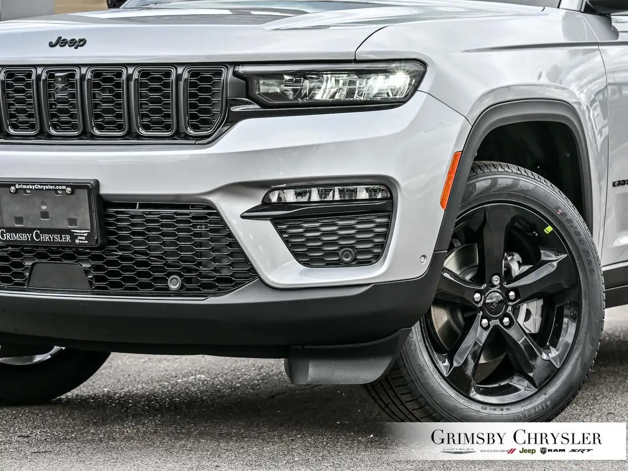 Jeep Grand Cherokee снимка Jeep Grand Cherokee