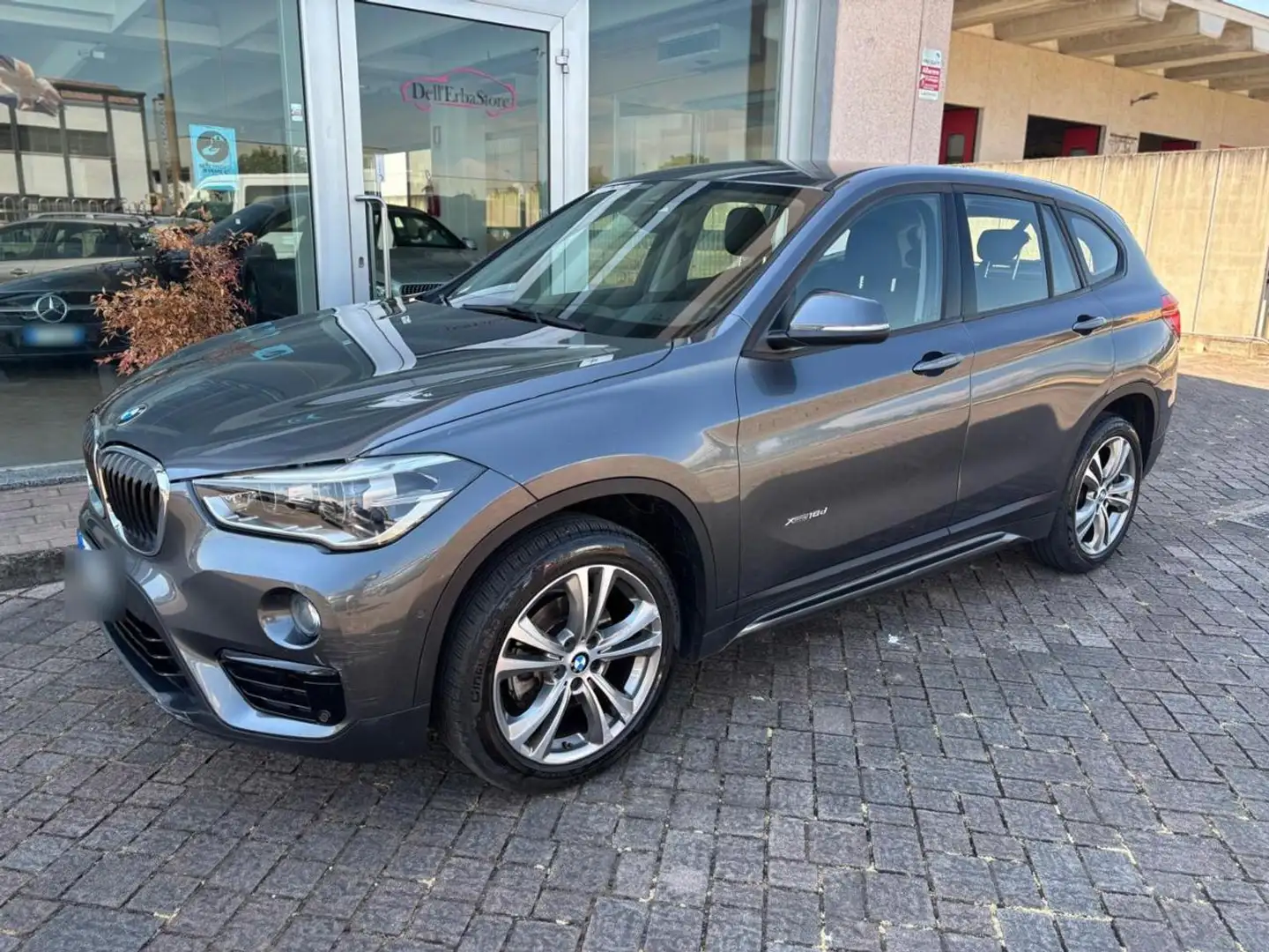 BMW X1 xDrive18d Sport Grigio - 2