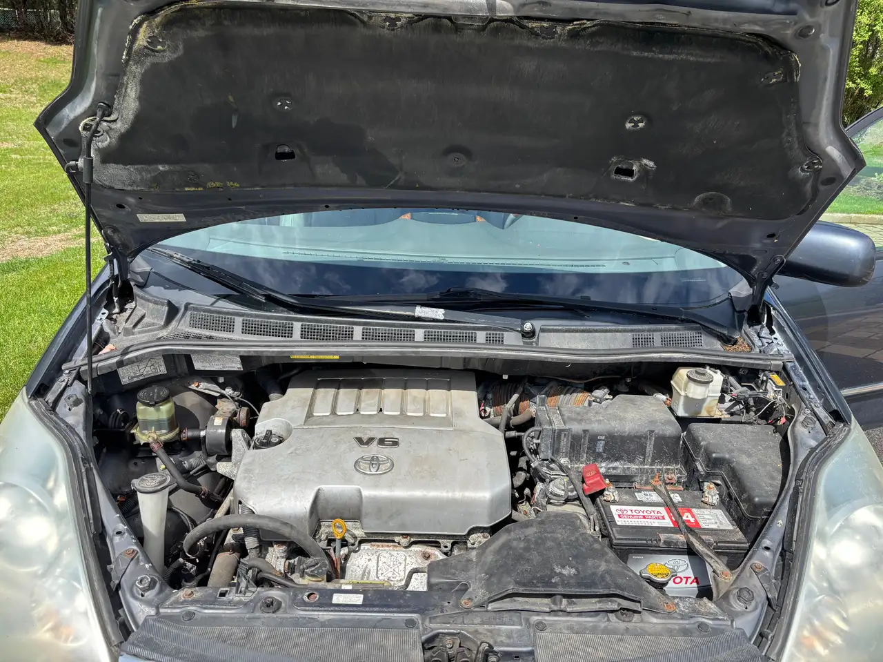 Toyota Sienna снимка Toyota Sienna