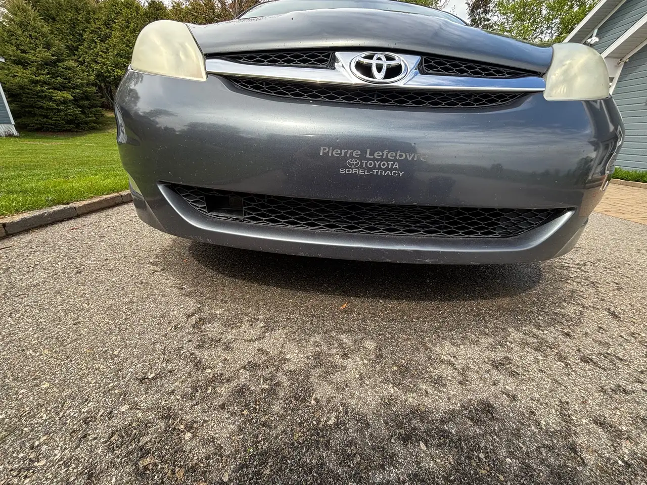 Toyota Sienna снимка Toyota Sienna