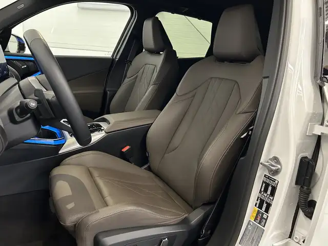 BMW X3 view 13