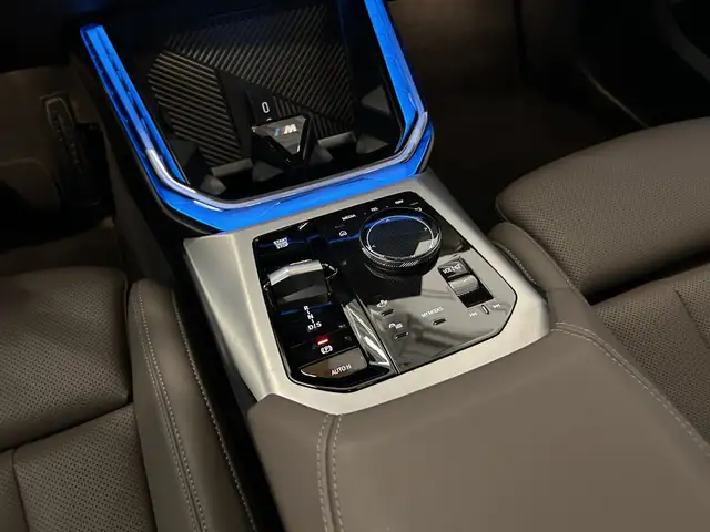 BMW X3 view 11