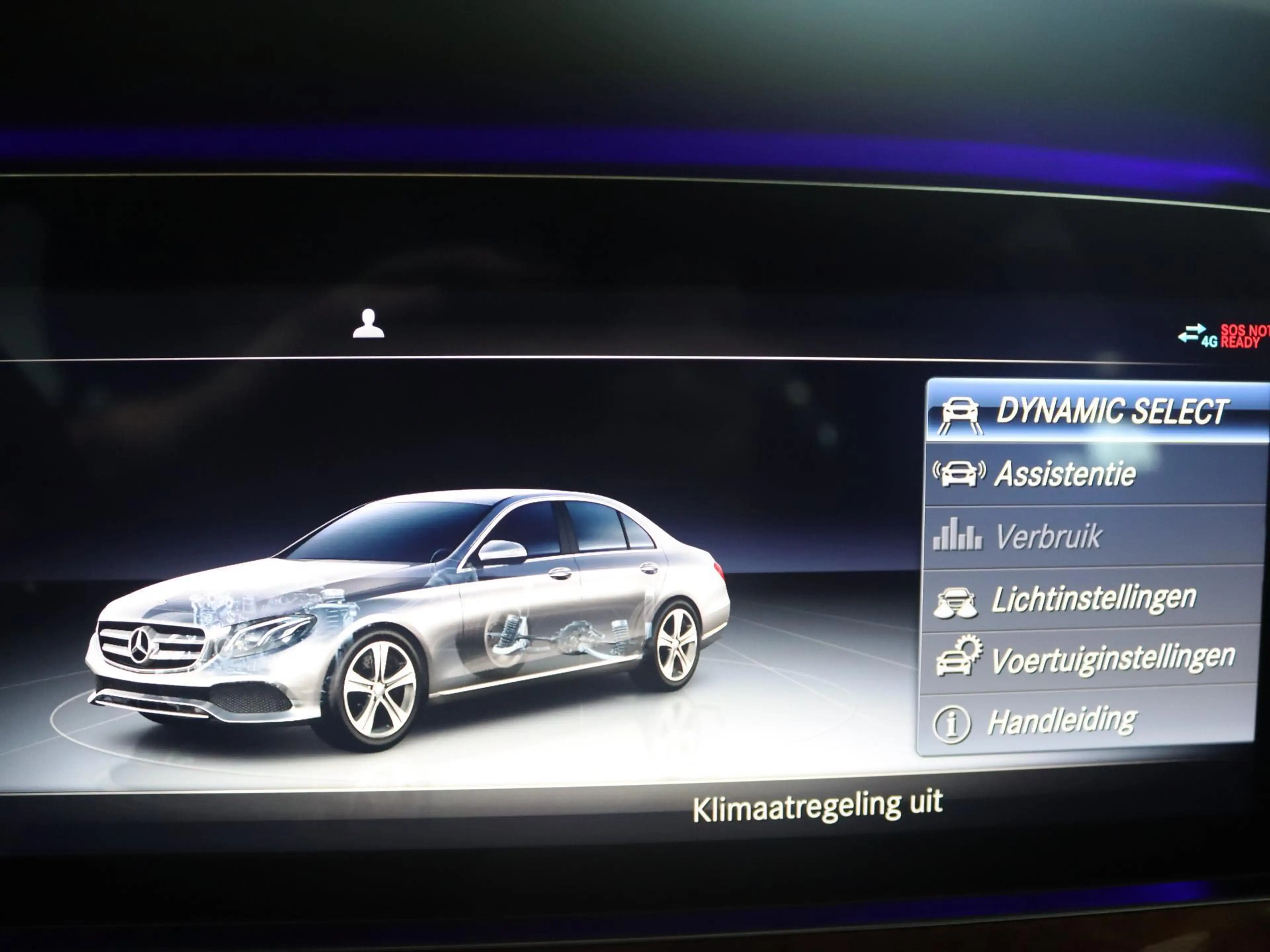 Mercedes-Benz E 400 4Matic Premium Plus — photo 12