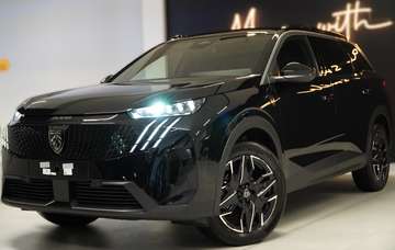 New 5008 GT Hybrid