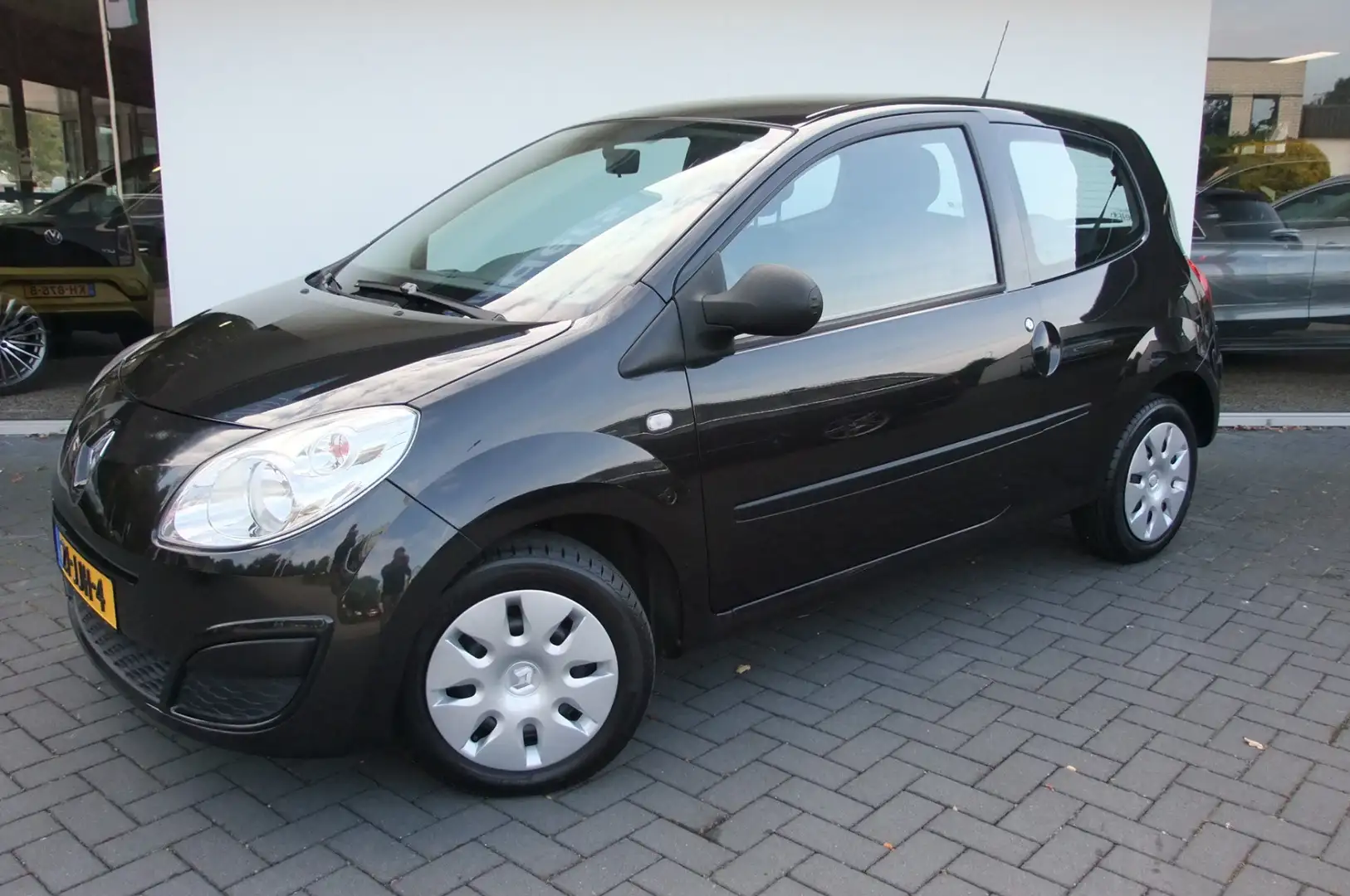 Renault Twingo 1.2 Authentique / Airco/ All-season/ Nieuwe distri Zwart - 2