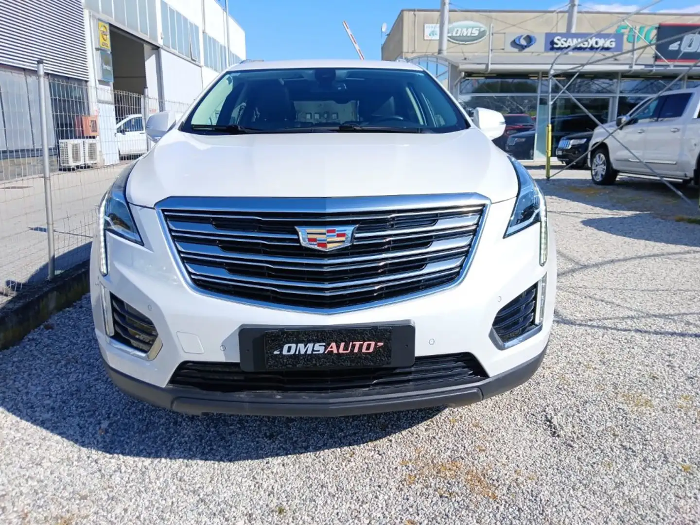 Cadillac XT5 3.6L V6 AWD AT Premium Weiß - 2
