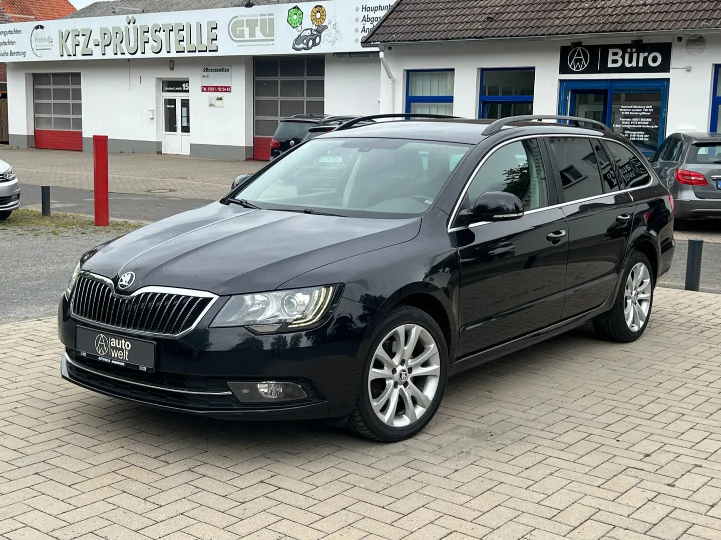 Skoda Superb Combi  2.0 TDI | DSG | TÜV & Service neu Schwarz - 1