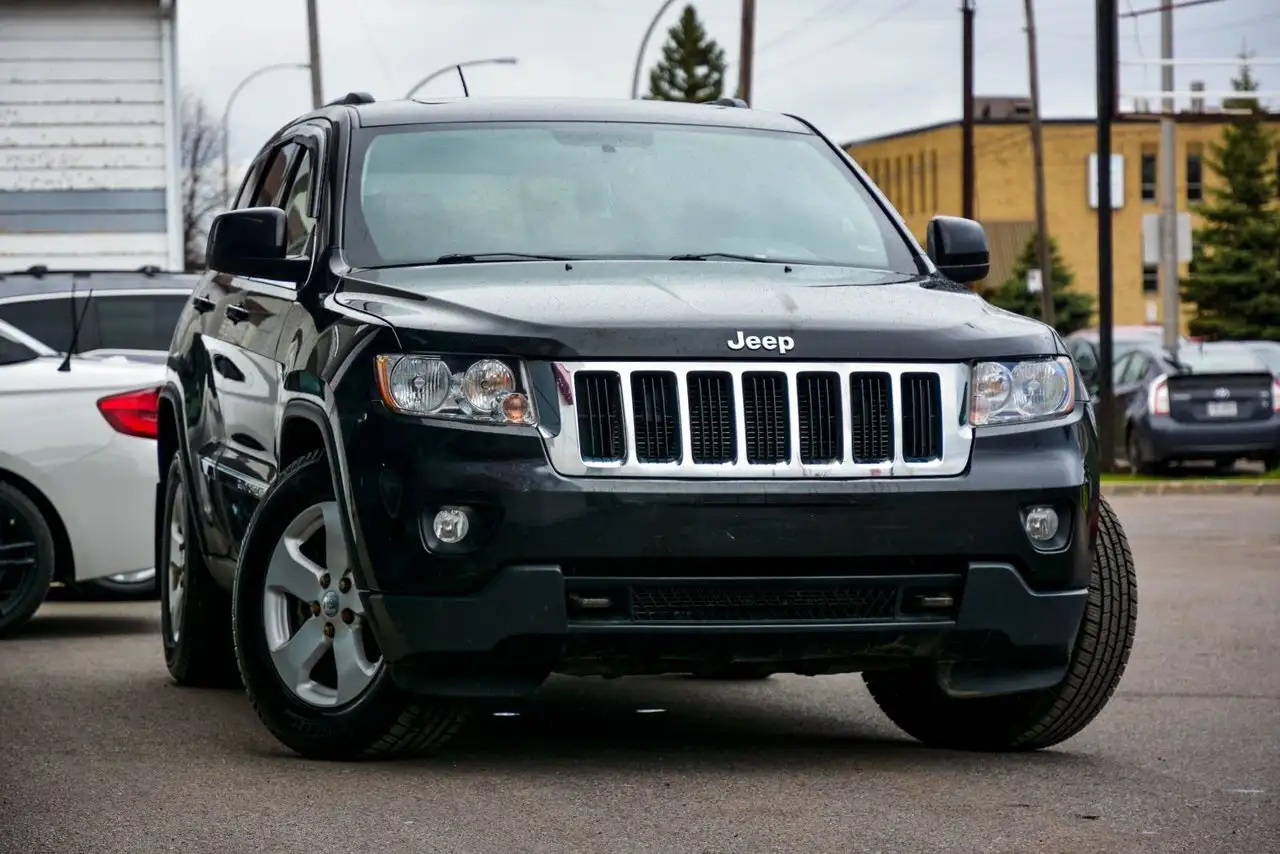 Jeep Grand Cherokee снимка Jeep Grand Cherokee