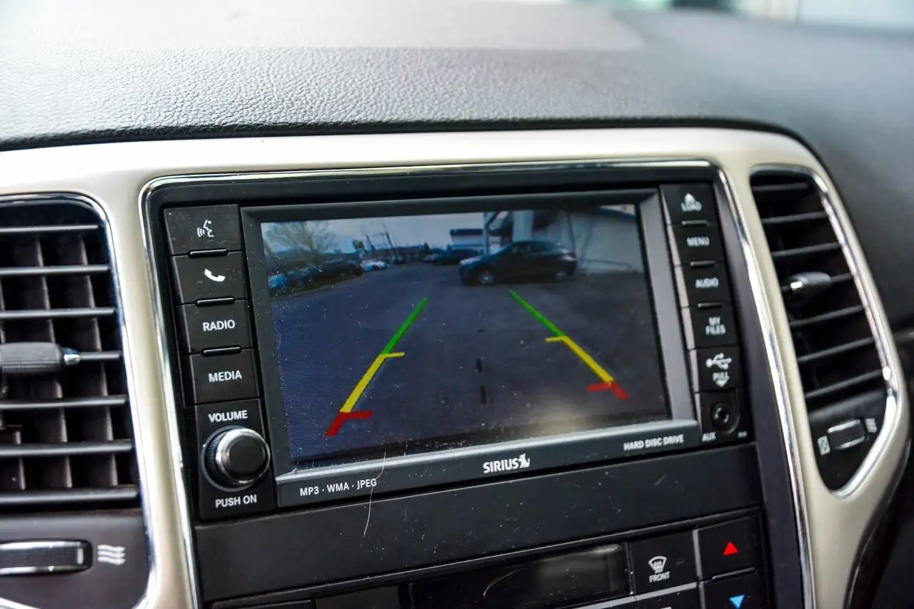 Jeep Grand Cherokee снимка Jeep Grand Cherokee