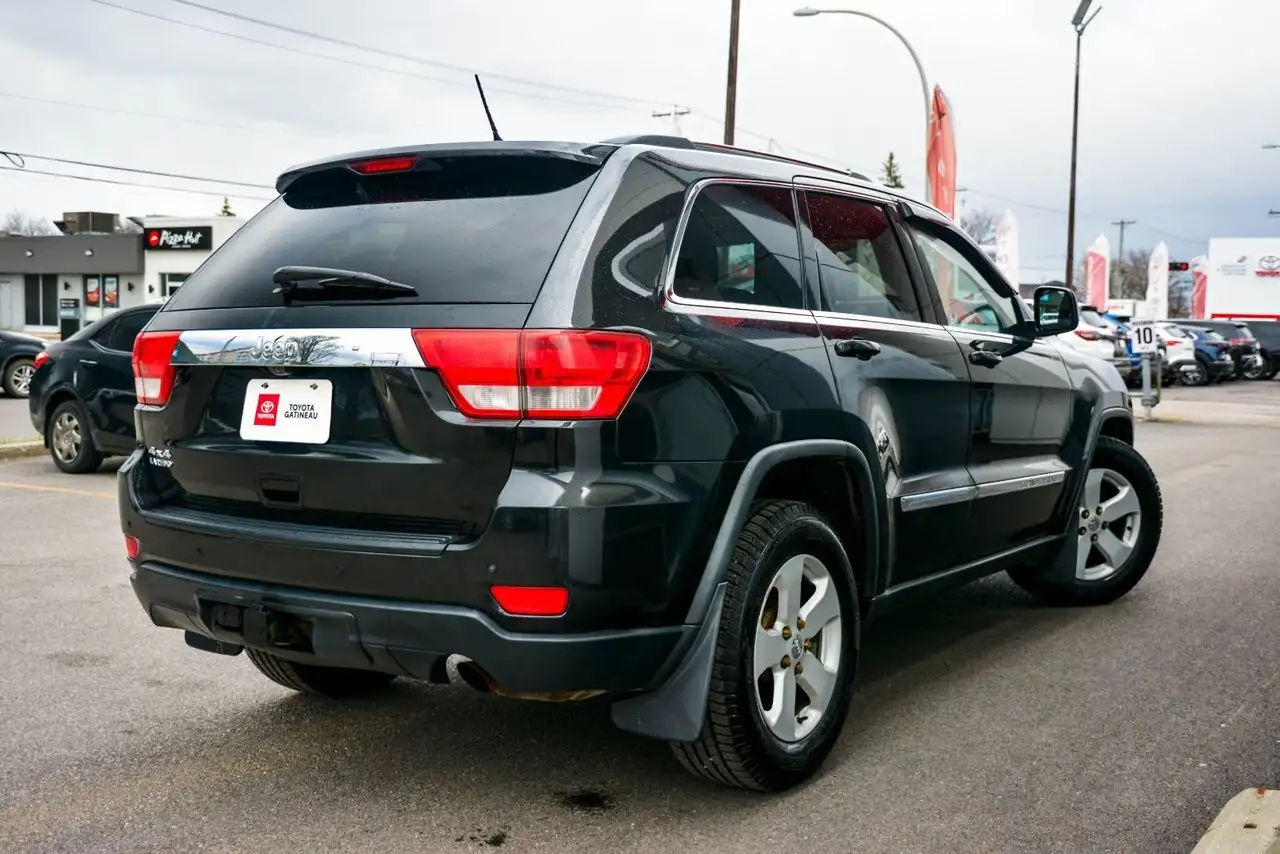 Jeep Grand Cherokee снимка Jeep Grand Cherokee