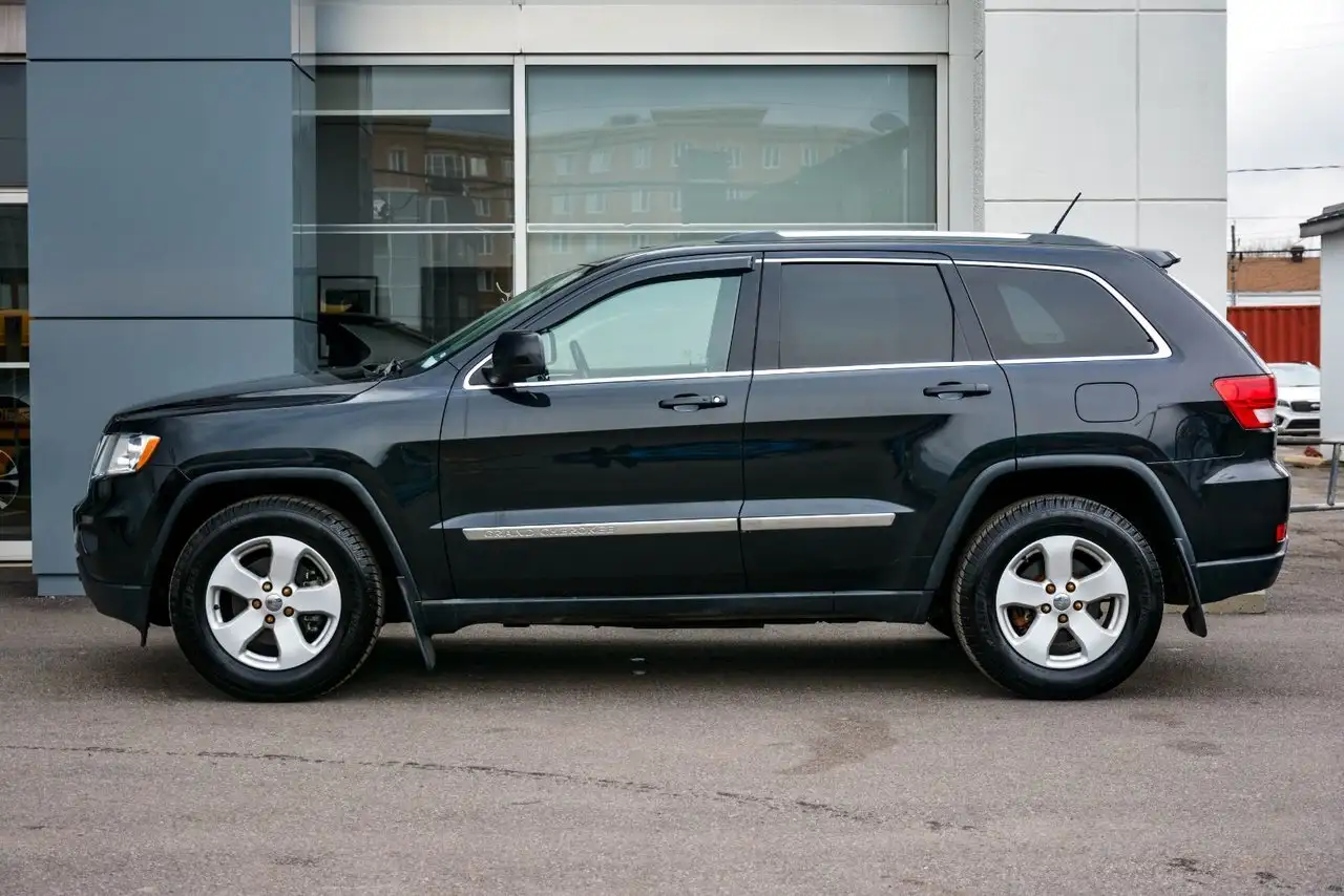 Jeep Grand Cherokee снимка Jeep Grand Cherokee