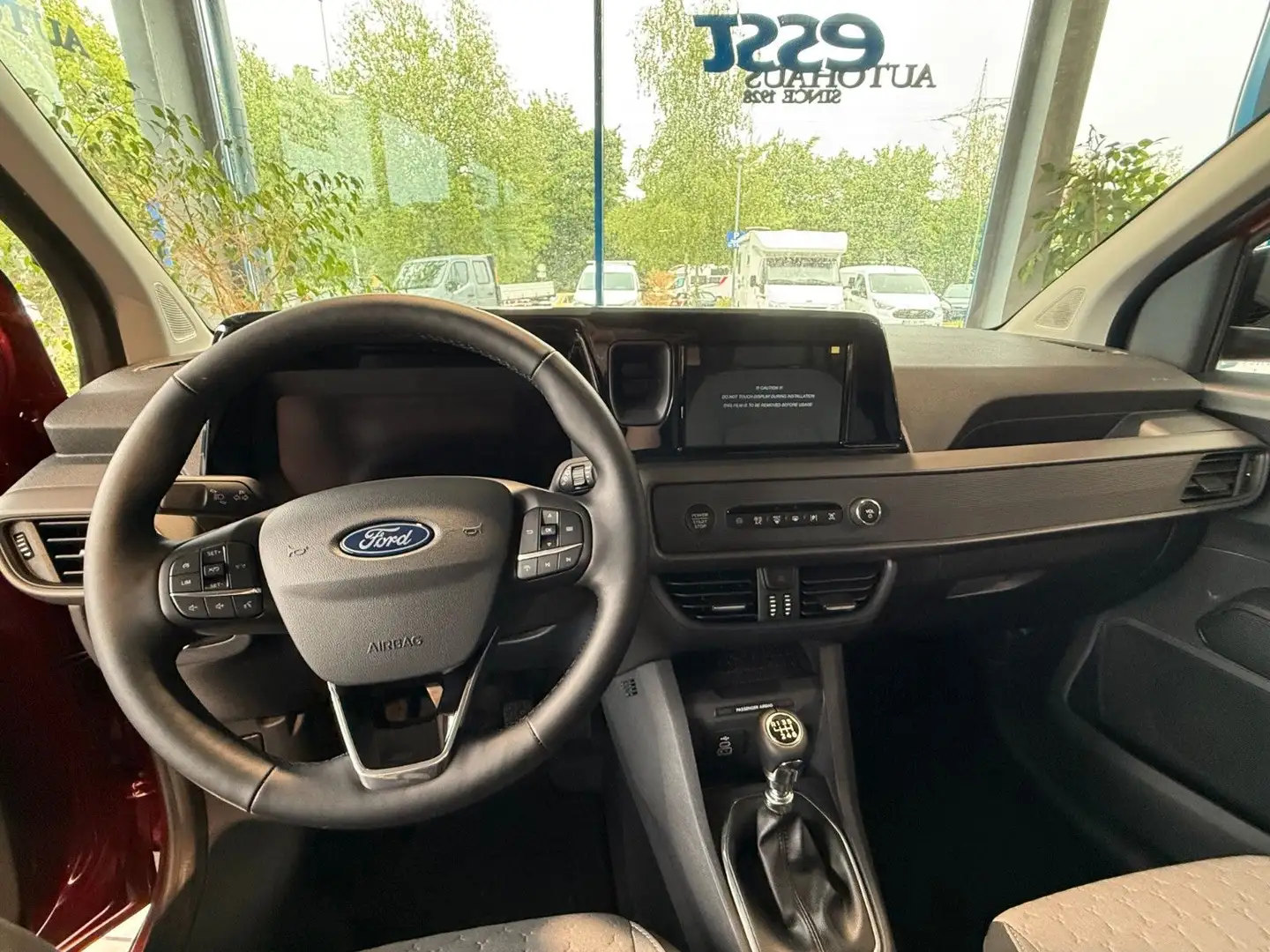 Ford Tourneo Courier Titanium AHK Klimaauto. Winterp. Piros - 2