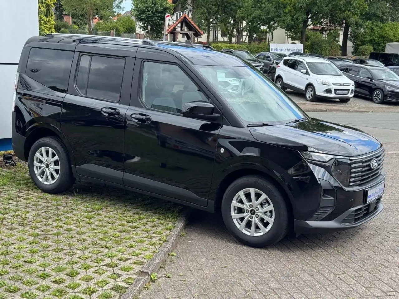 Ford Tourneo Courier Titanium 1.0 125PS WiPa 4