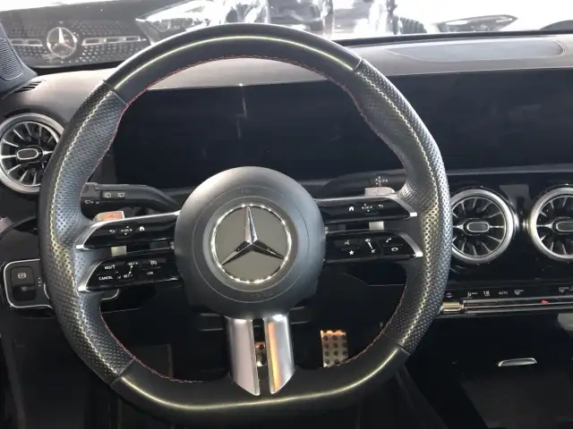 Mercedes-Benz A-Class view 9