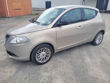 Ypsilon 1.2i