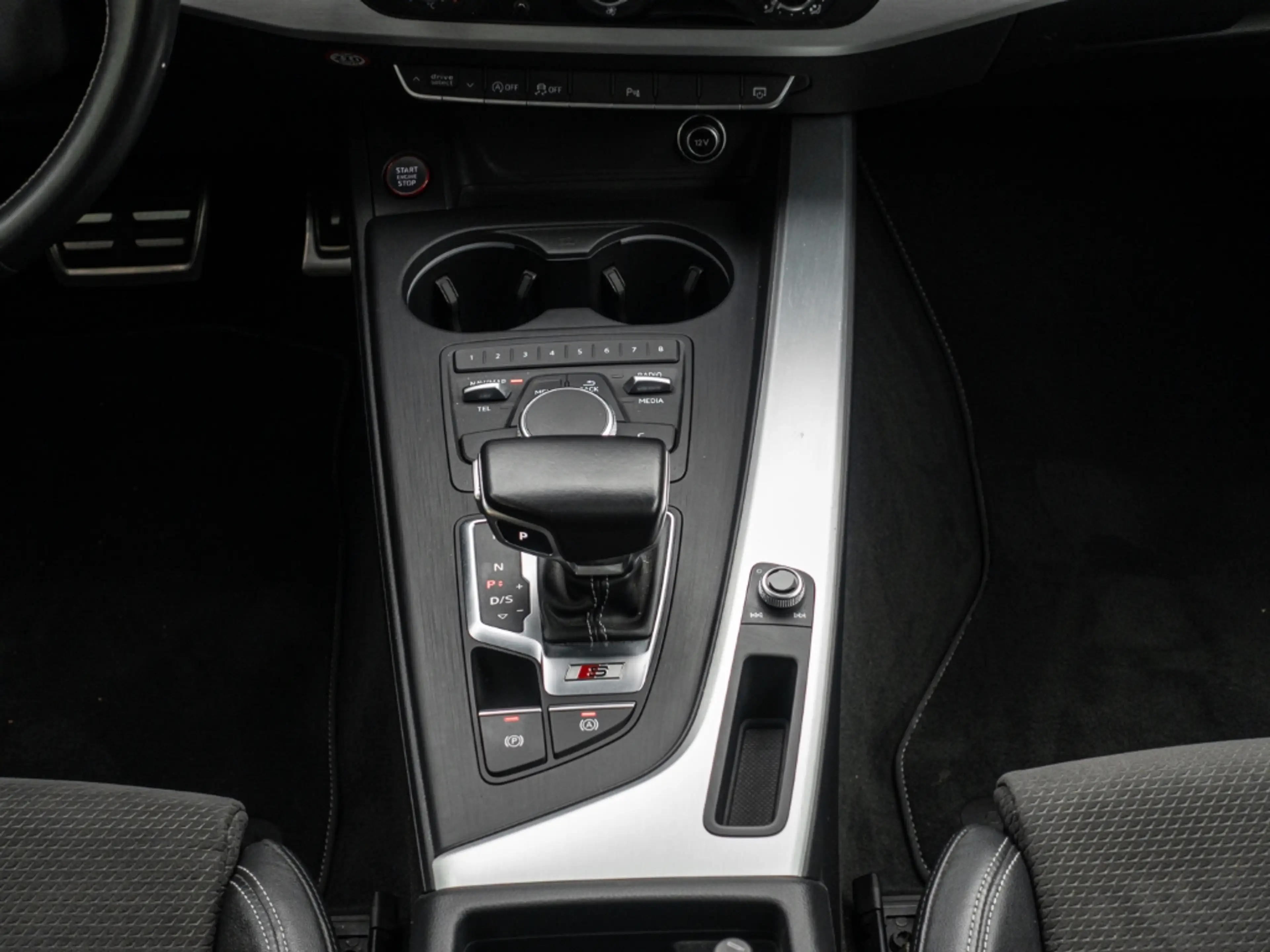 Audi S4 Avant 3.0 TFSI quattro El. Panodach Navi Leder Mem — photo 10